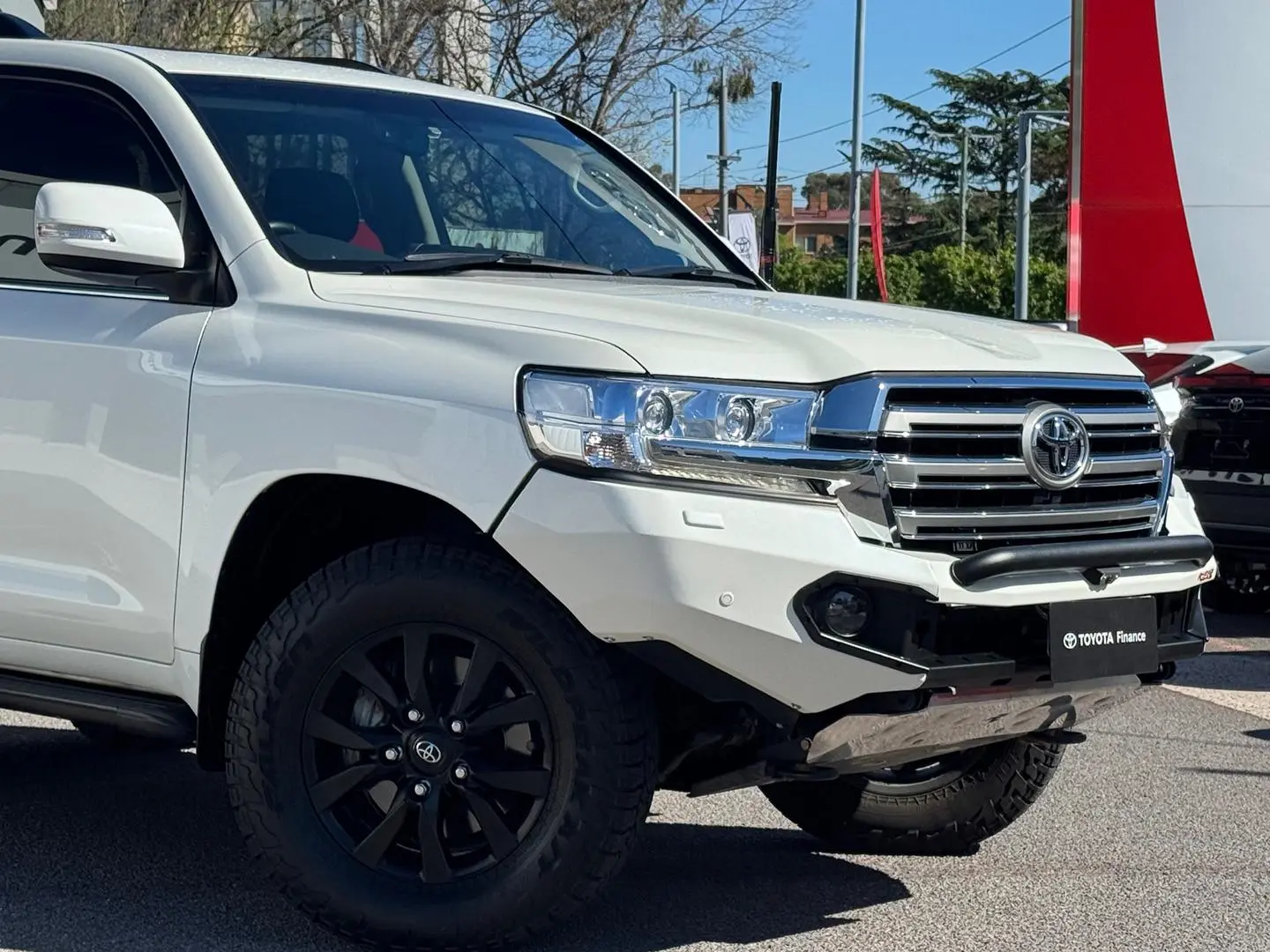 2021 Toyota Landcruiser Gallery Image 2