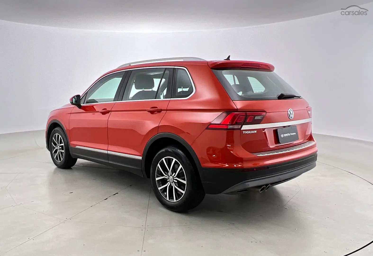 2016 Volkswagen Tiguan Image 2