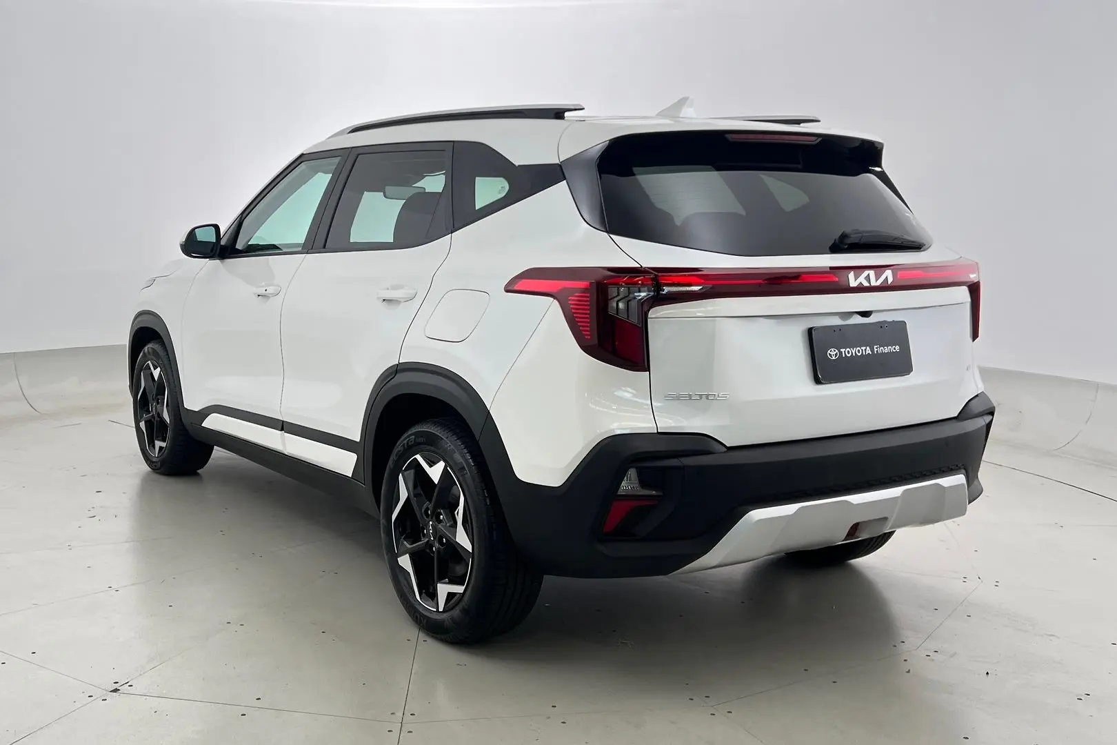 2023 Kia Seltos Gallery Image 7