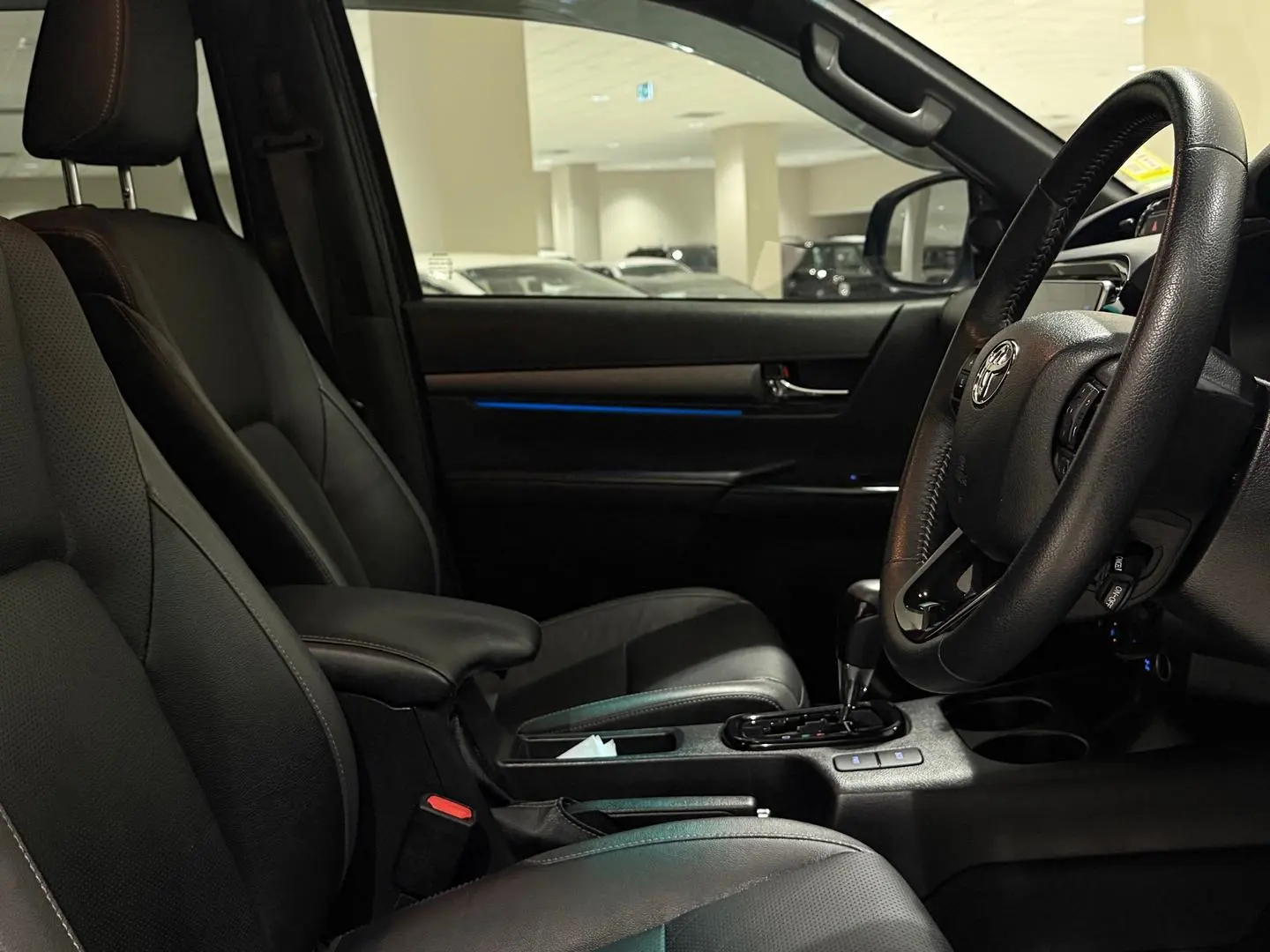 2022 Toyota Hilux Gallery Image 13