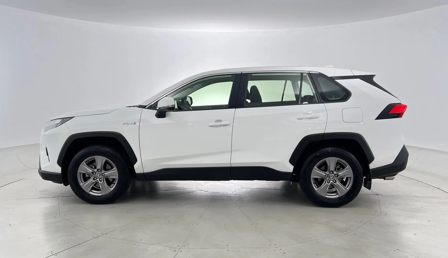 2024 Toyota RAV4 Gallery Image 6