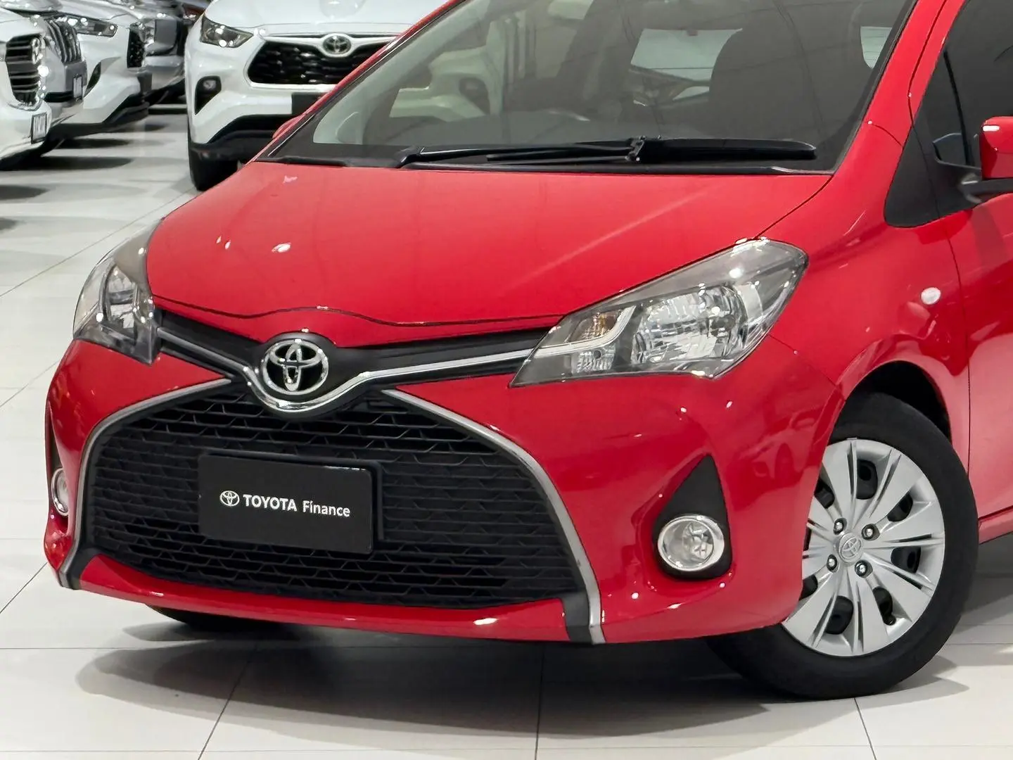2014 Toyota Yaris Gallery Image 7