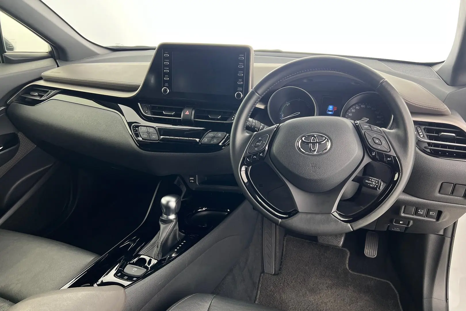 2022 Toyota C-HR Gallery Image 11