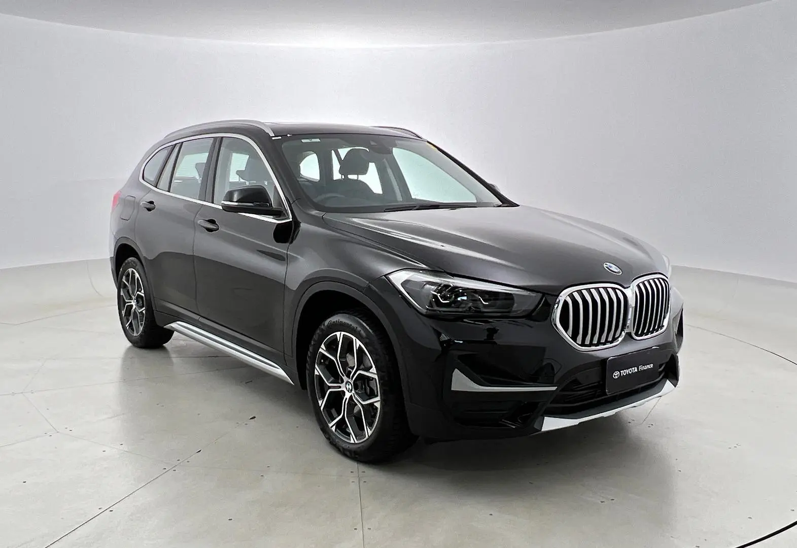 2021 BMW X1 Image 1