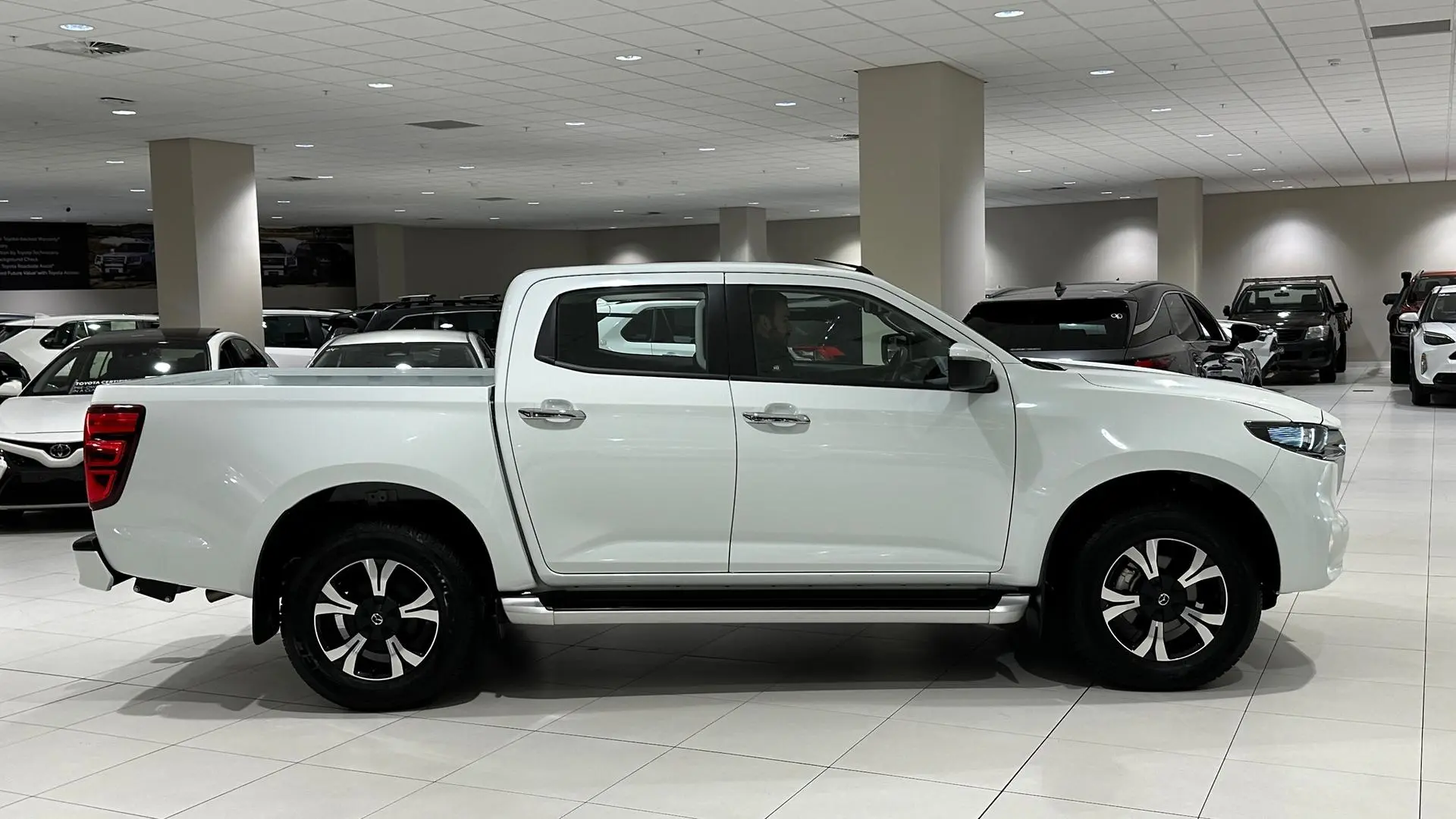 2024 Mazda BT-50 Gallery Image 2