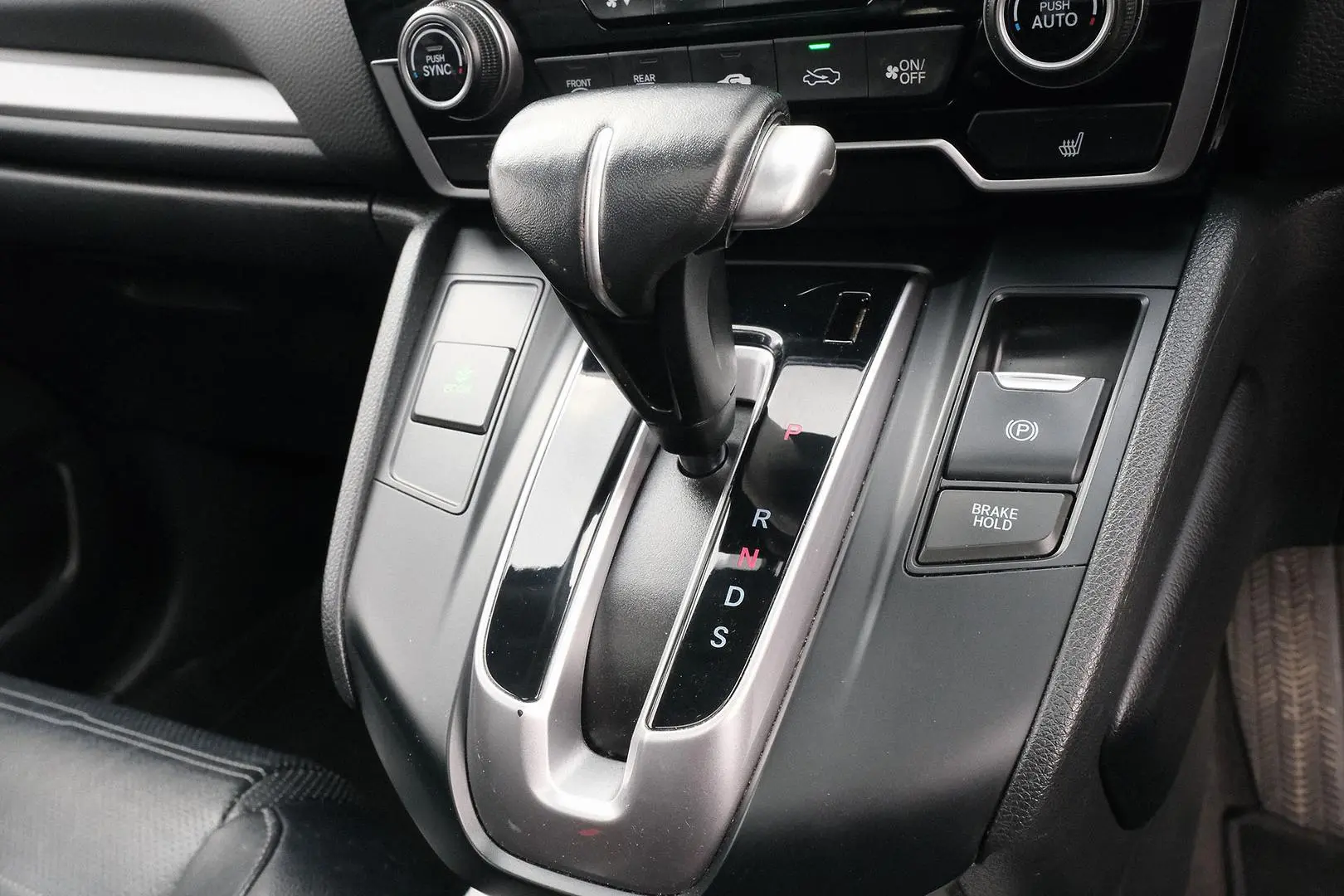 2018 Honda CR-V Gallery Image 19