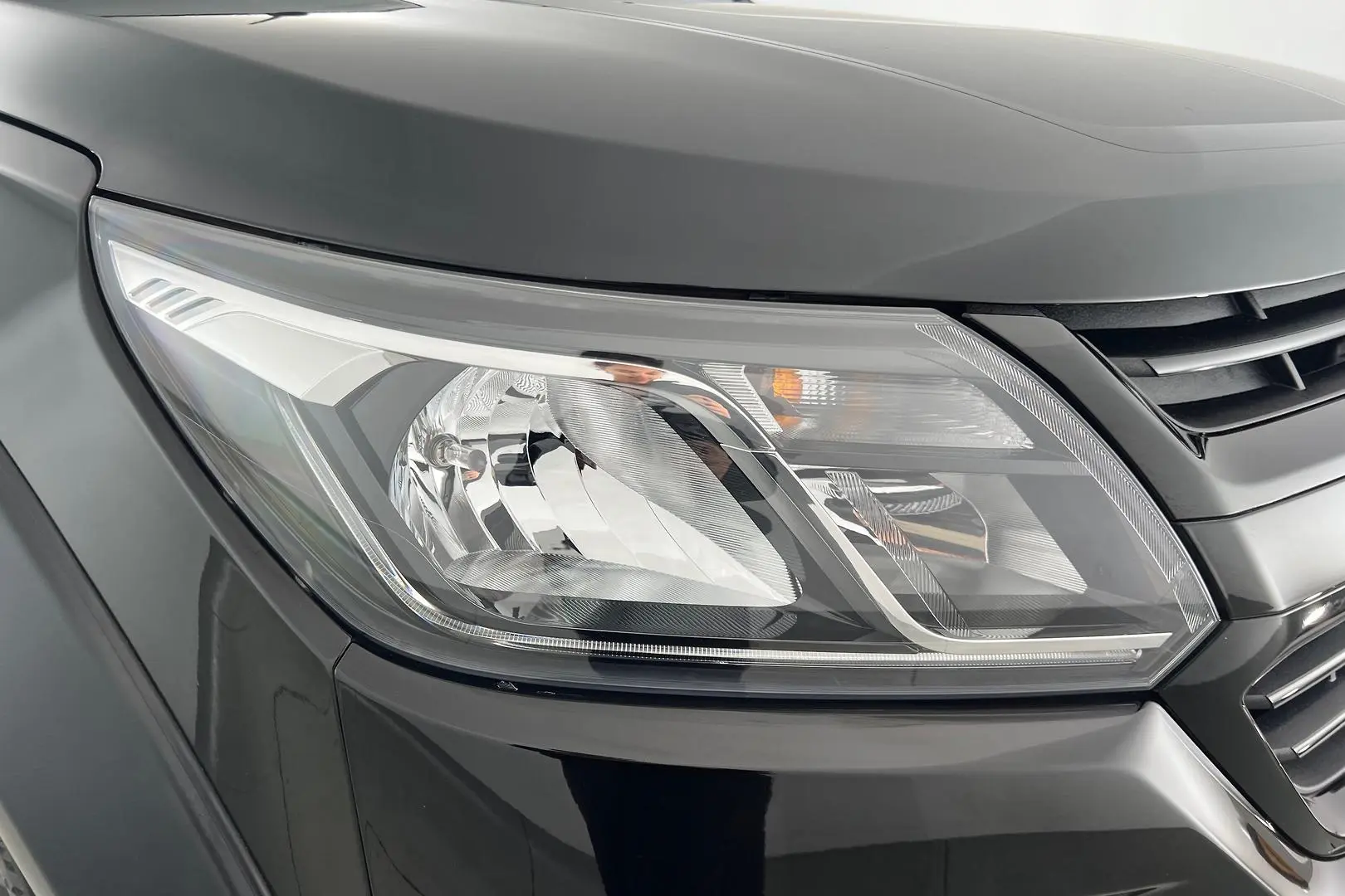 2019 Holden Colorado Gallery Image 2