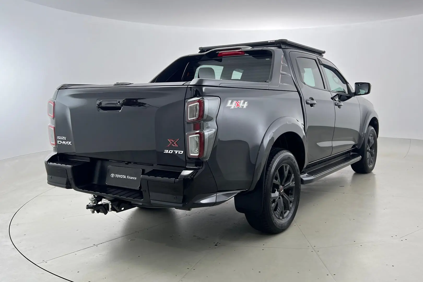 2023 Isuzu D-MAX Gallery Image 4