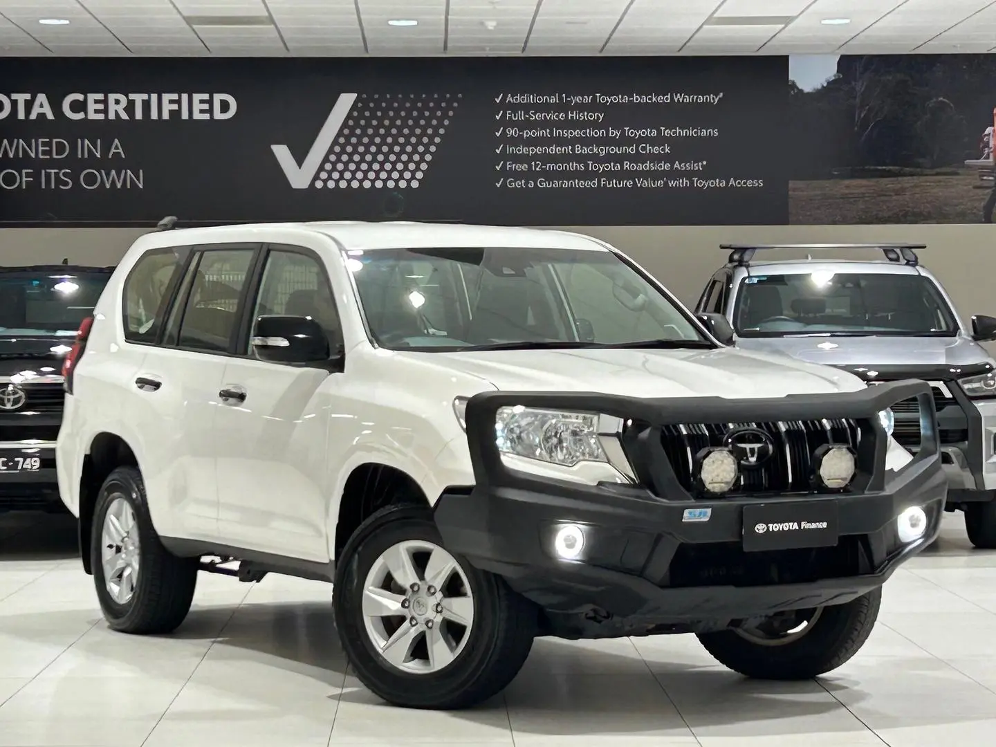 2021 Toyota Landcruiser Prado Gallery Image 1
