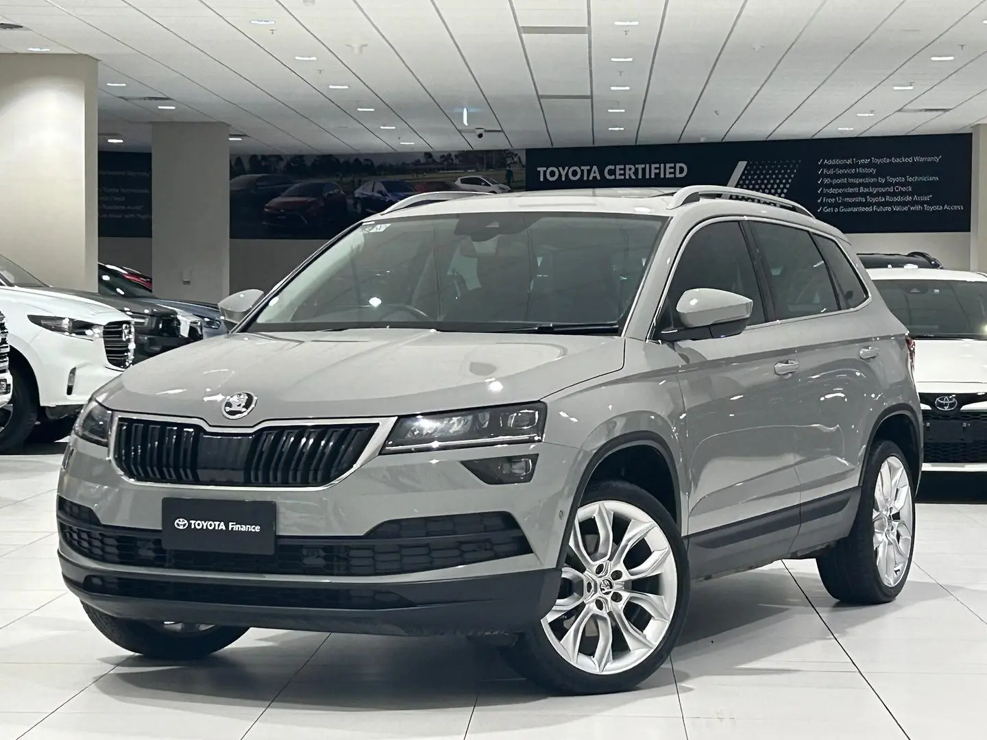 2021 SKODA Karoq Gallery Image 5