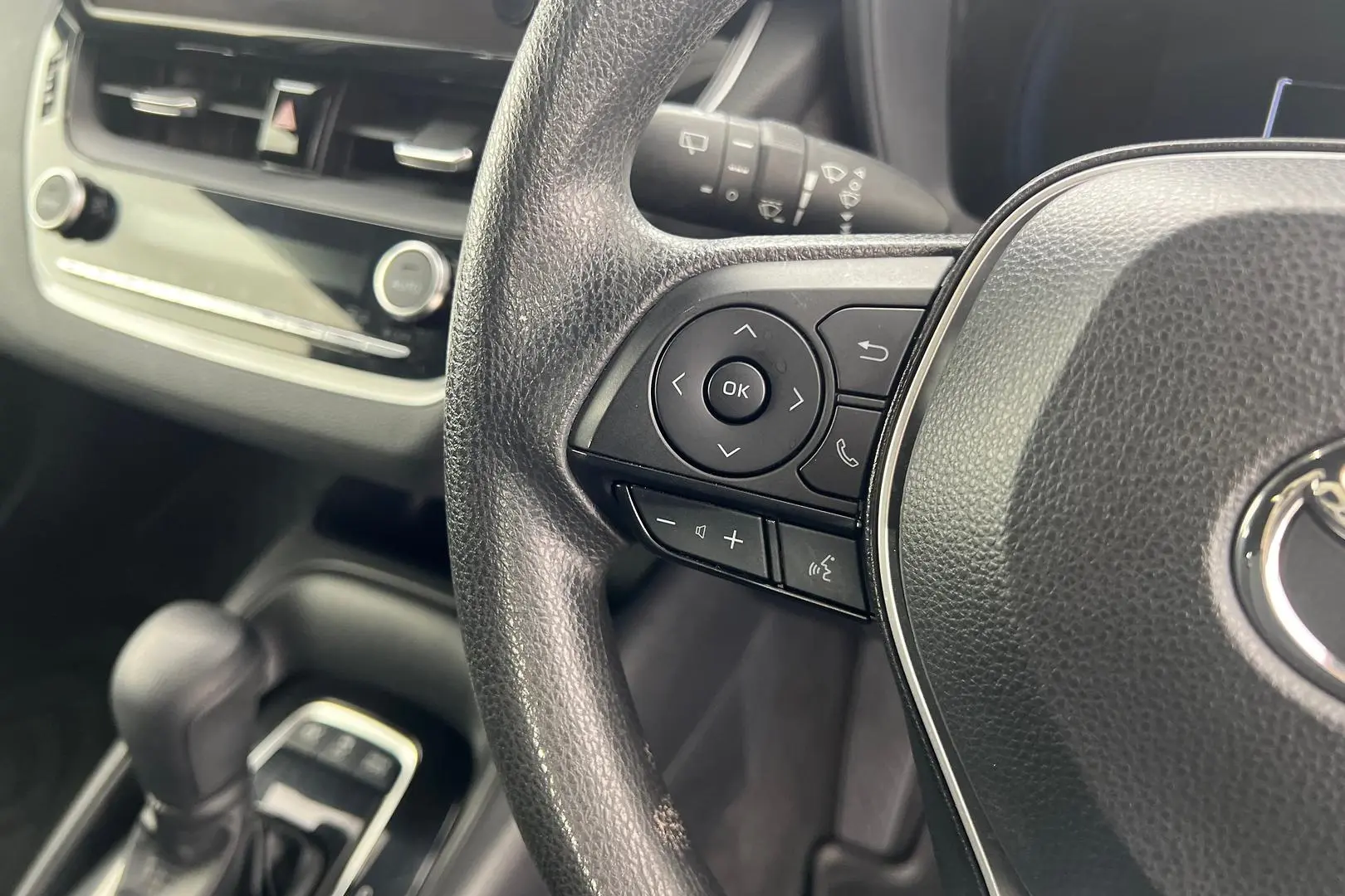 2022 Toyota Corolla Gallery Image 16