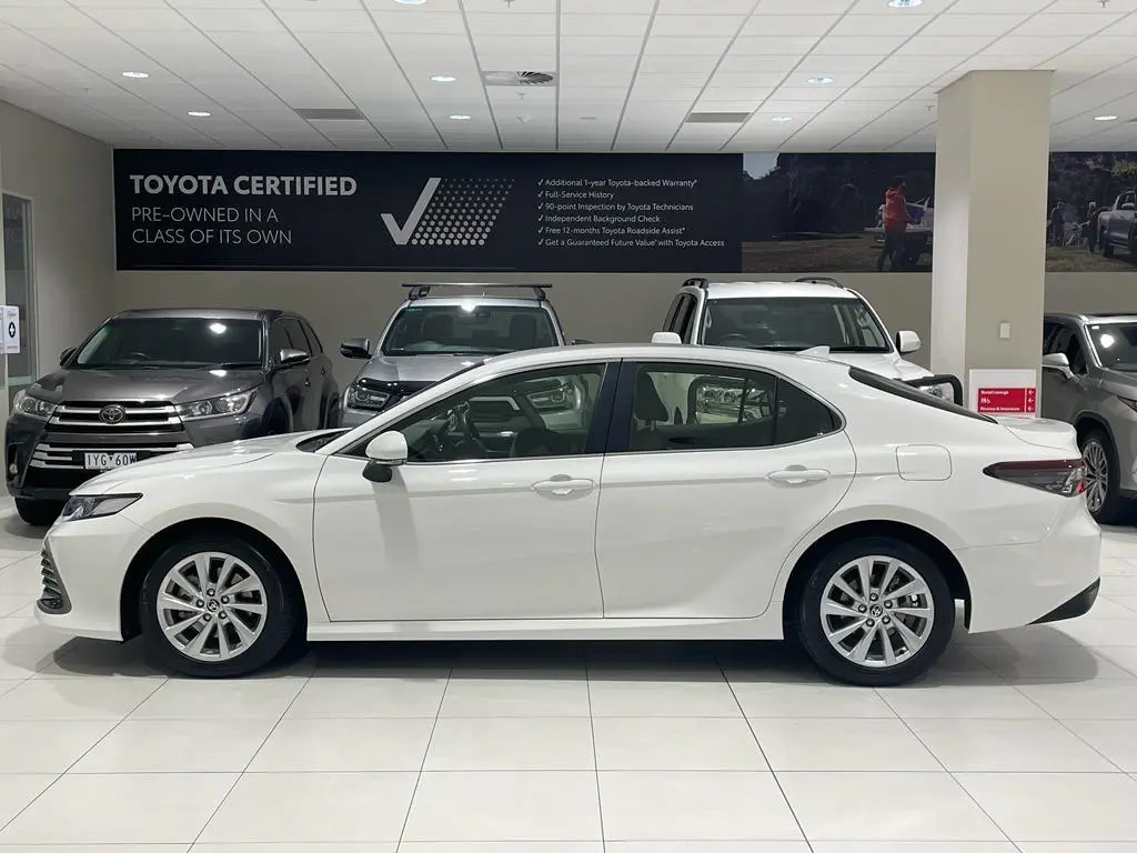 2024 Toyota Camry Gallery Image 6