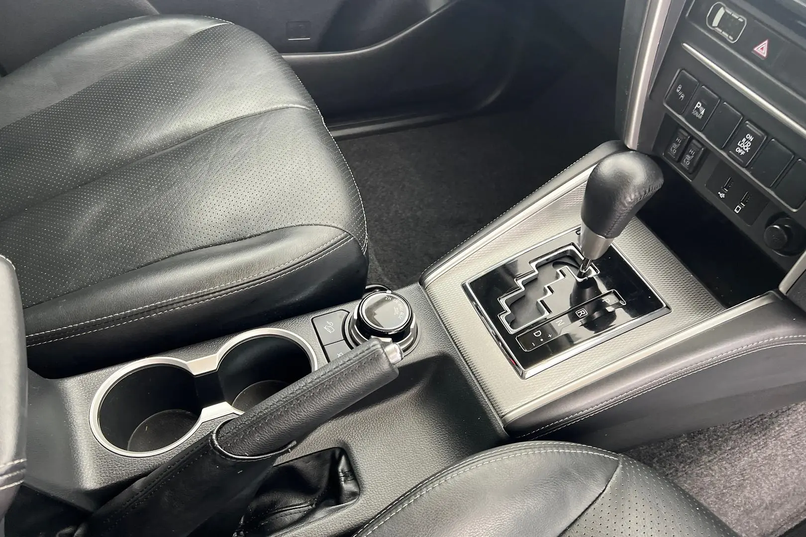 2022 Mitsubishi Triton Gallery Image 15