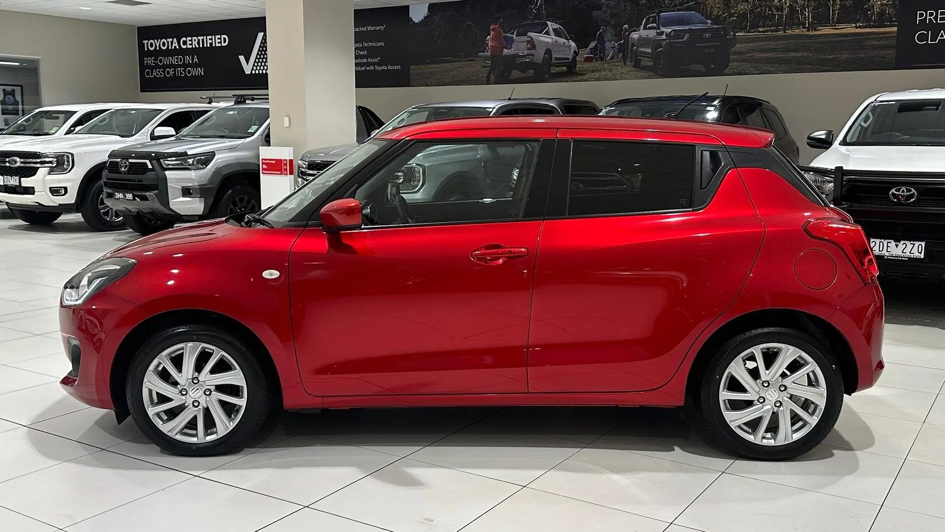 2022 Suzuki Swift Gallery Image 6