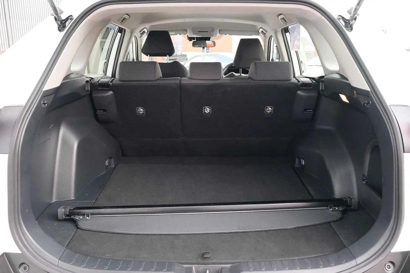 2021 Toyota RAV4 Gallery Image 10