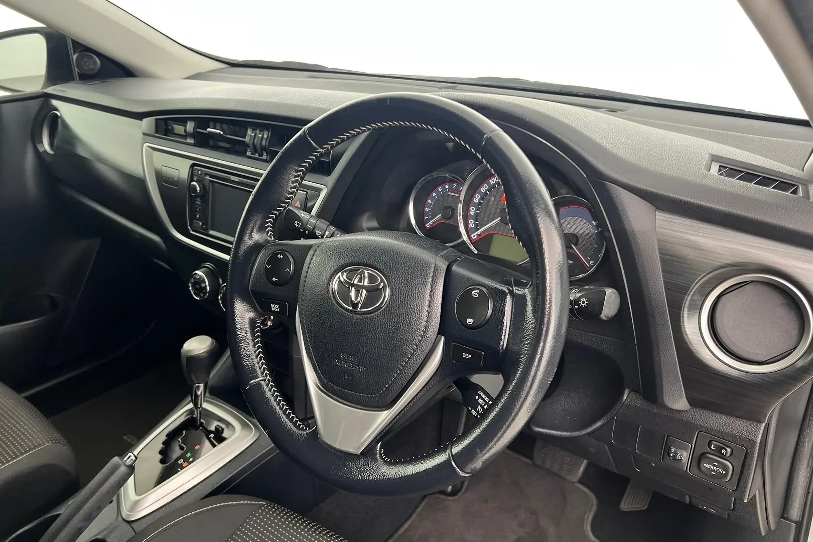 2014 Toyota Corolla Gallery Image 12