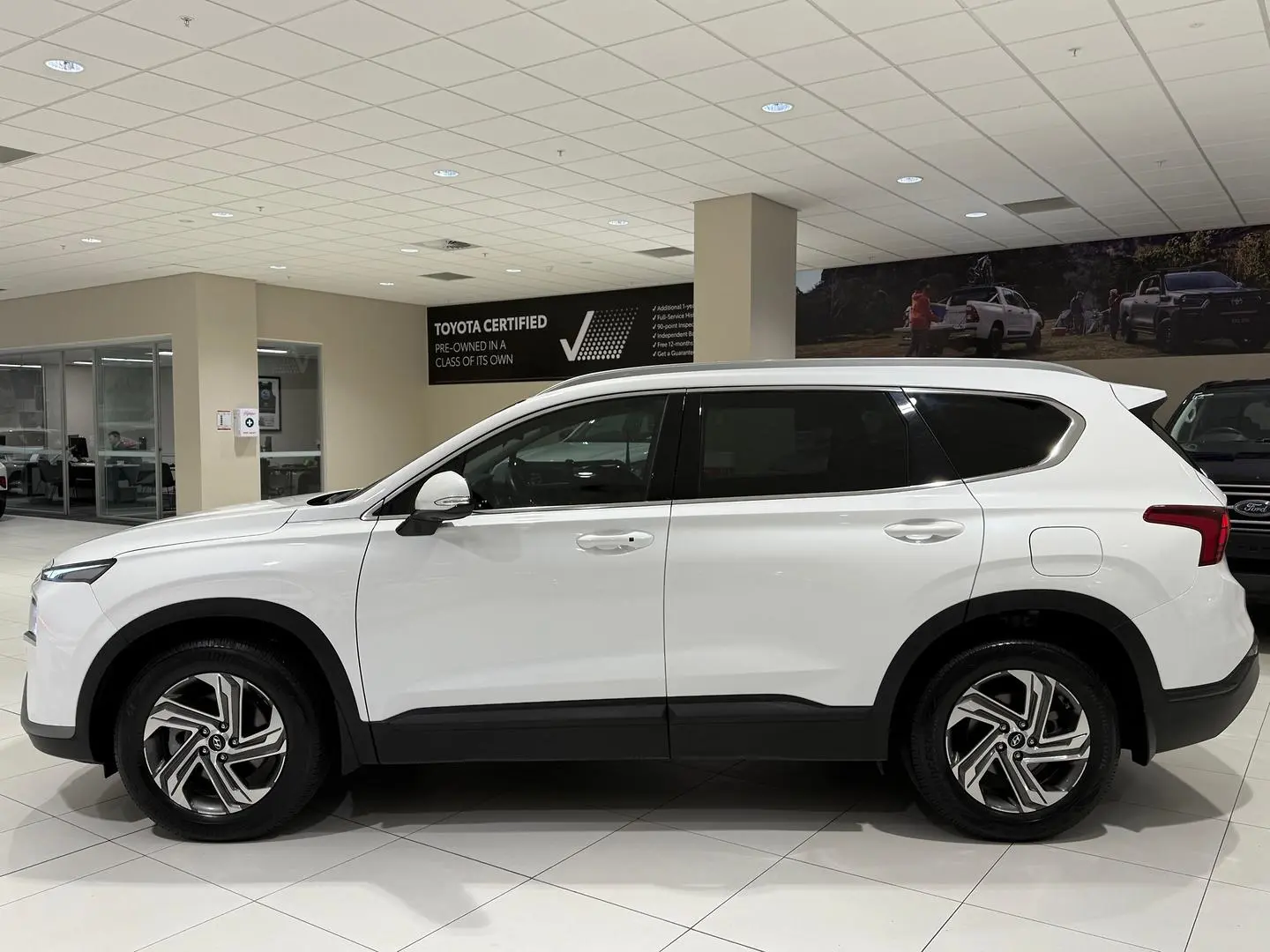 2021 Hyundai Santa Fe Gallery Image 6