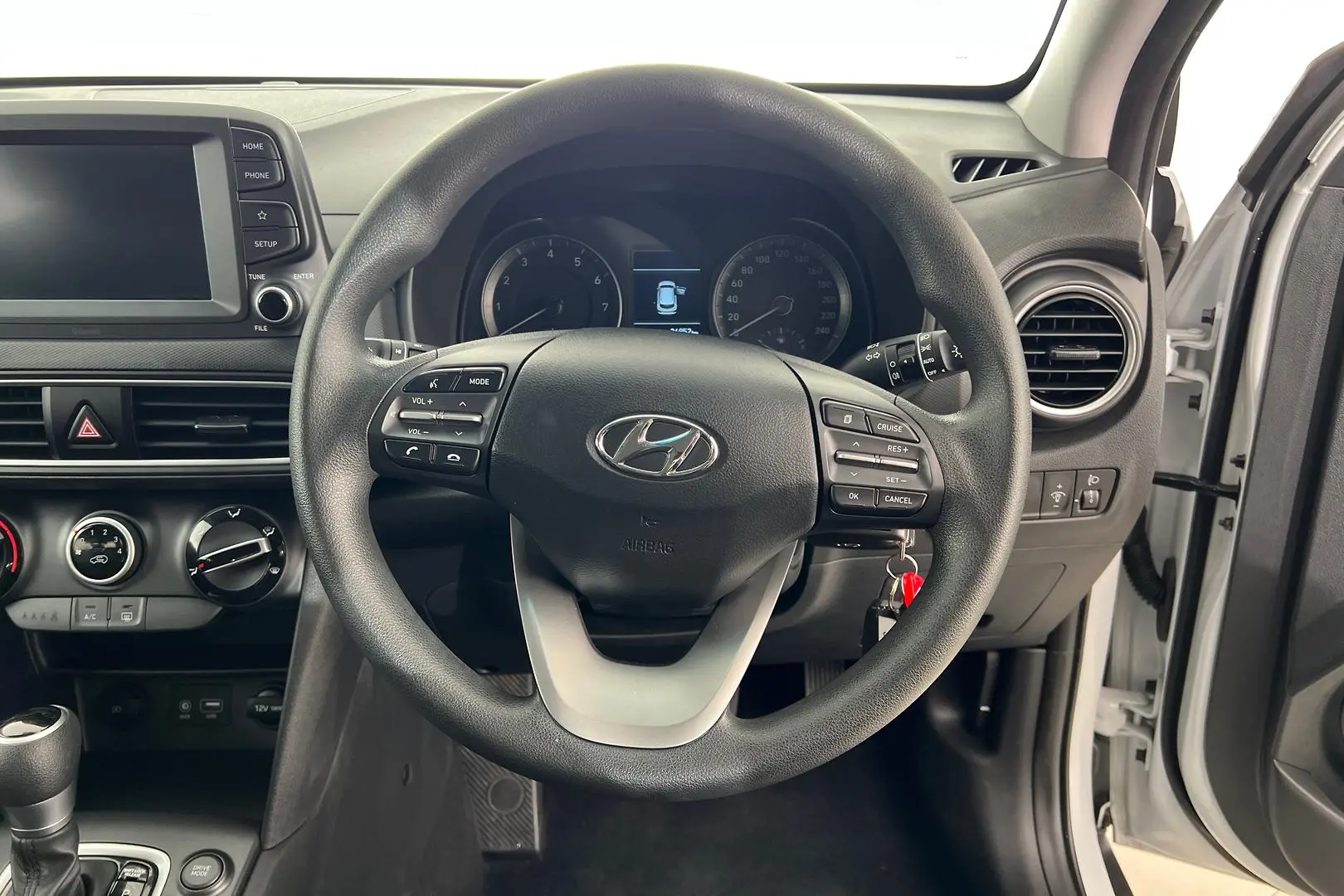 2019 Hyundai Kona Gallery Image 12