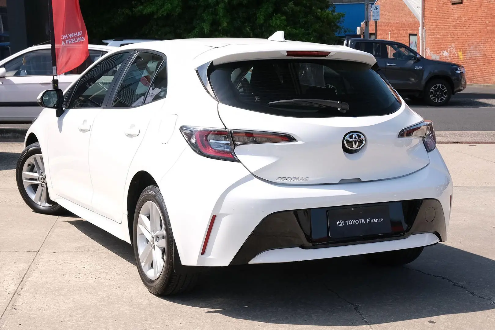 2018 Toyota Corolla Gallery Image 2