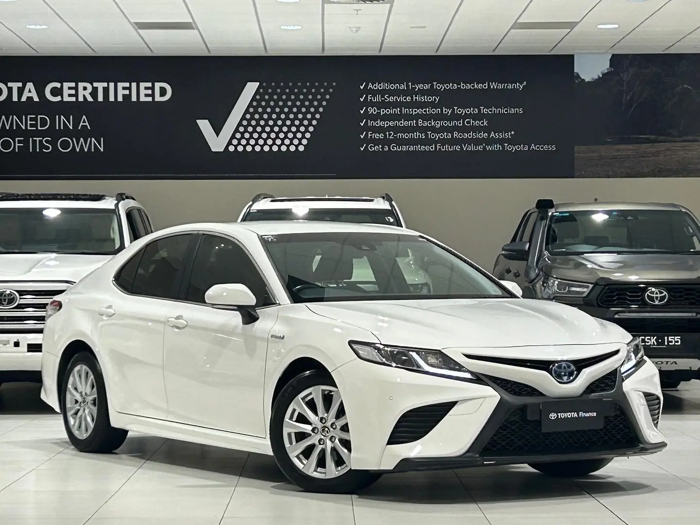 2020 Toyota Camry Gallery Image 1