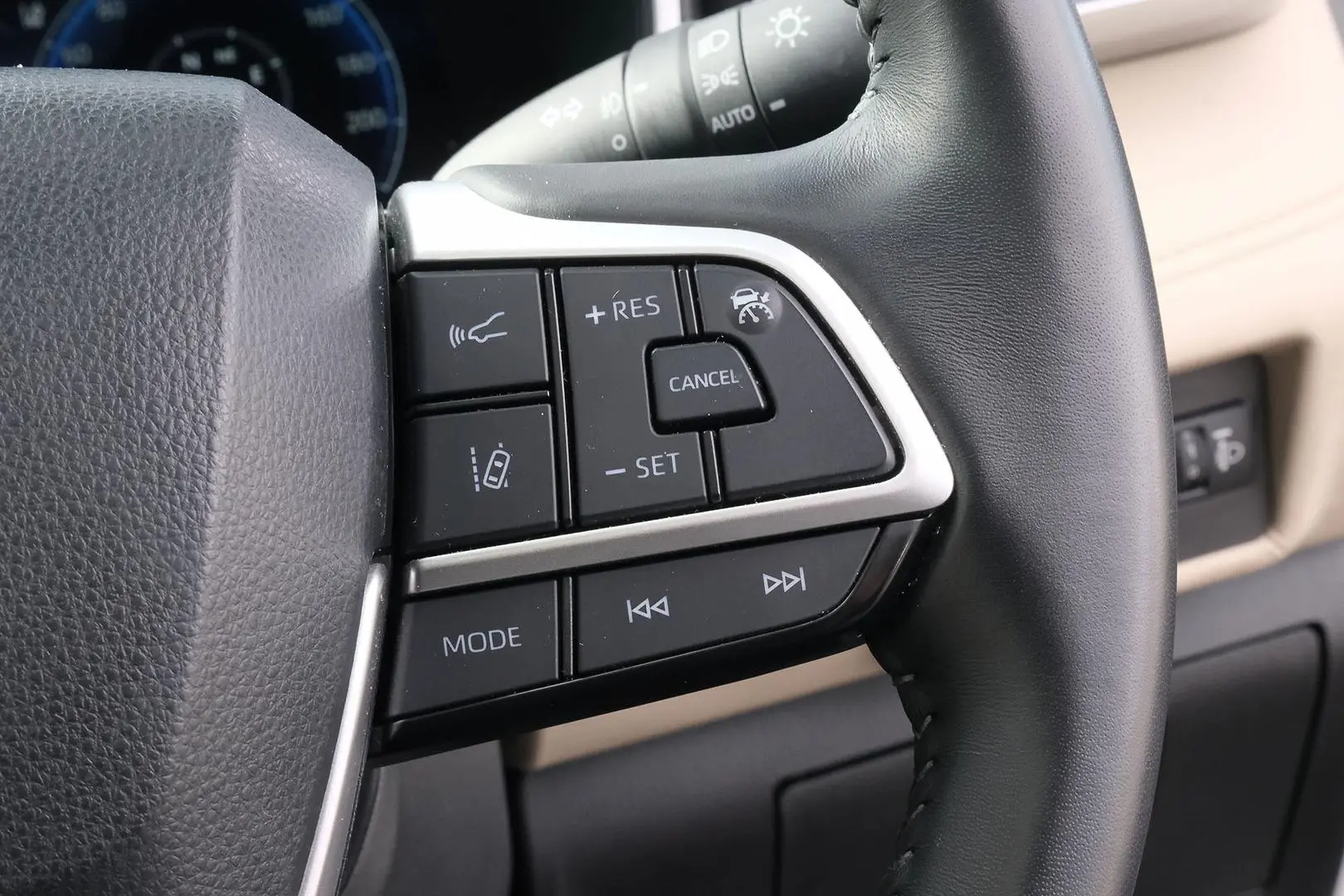 2023 Toyota Kluger Gallery Image 15