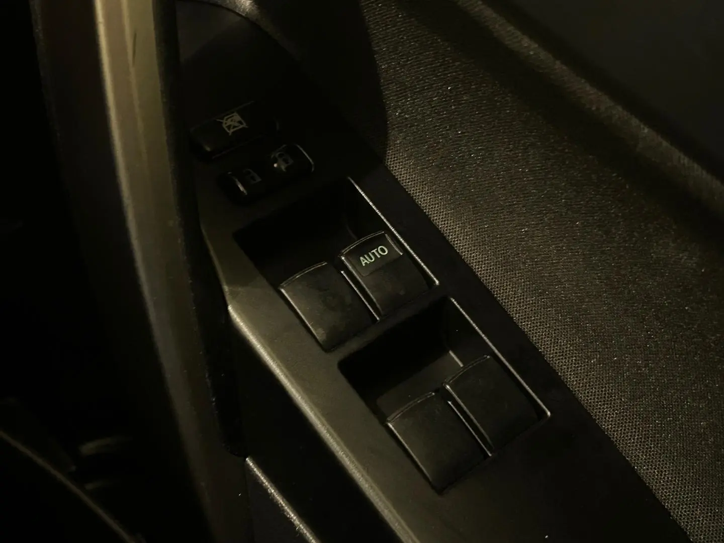 2014 Toyota Corolla Gallery Image 19