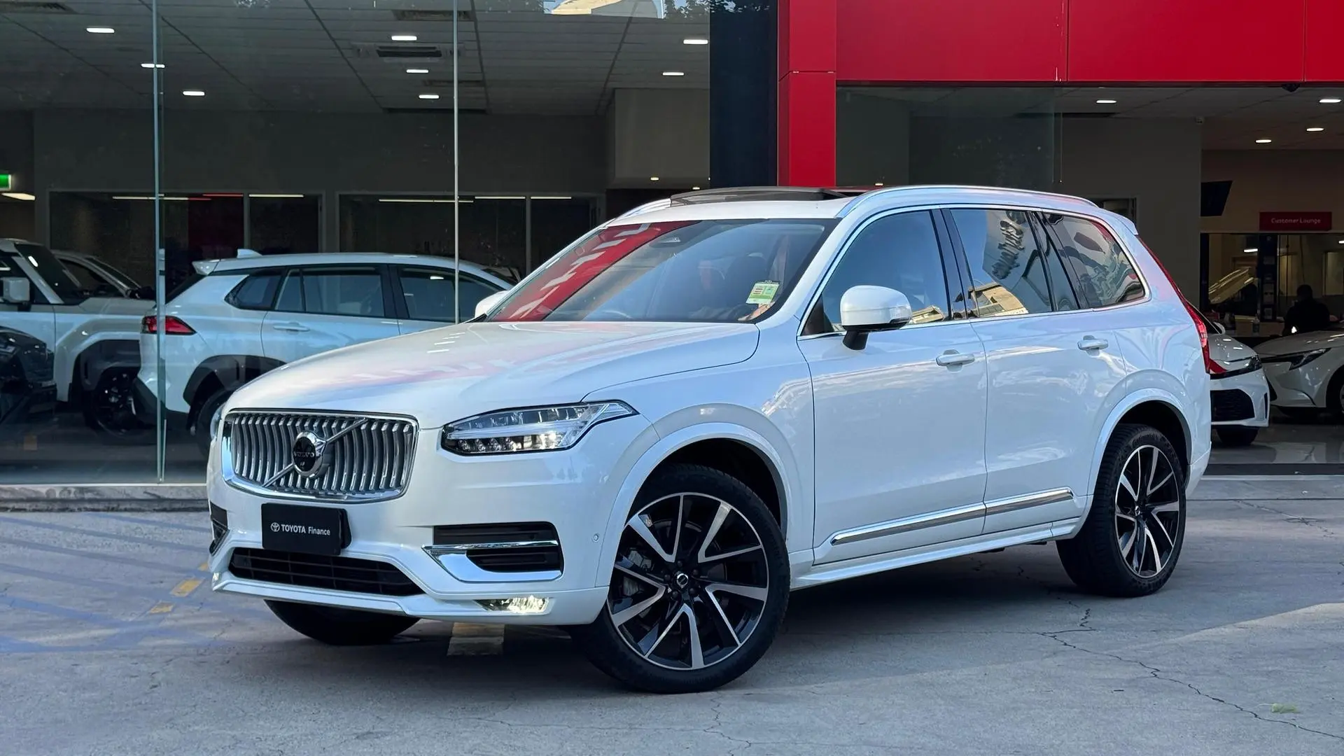 2023 Volvo Xc90 Gallery Image 10