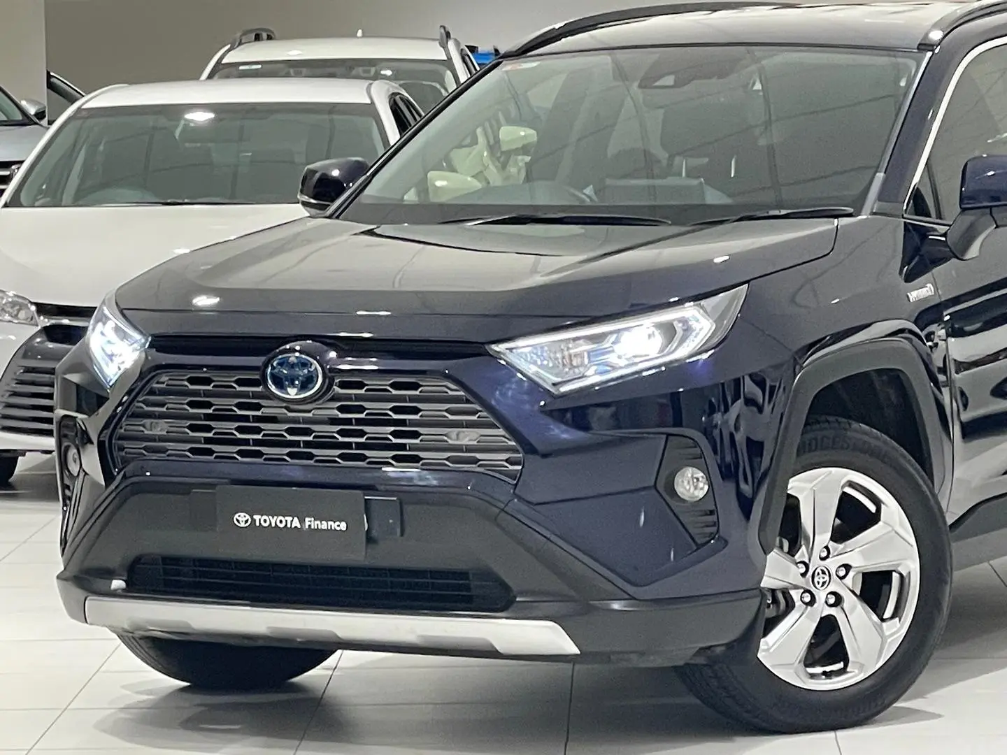 2020 Toyota RAV4 Image 6