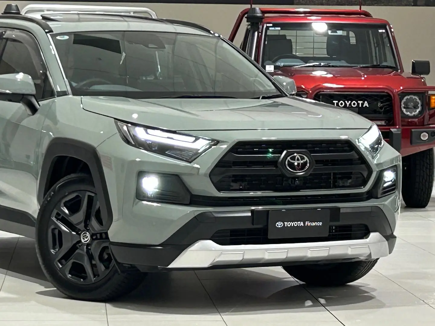 2023 Toyota Rav4 Gallery Image 3