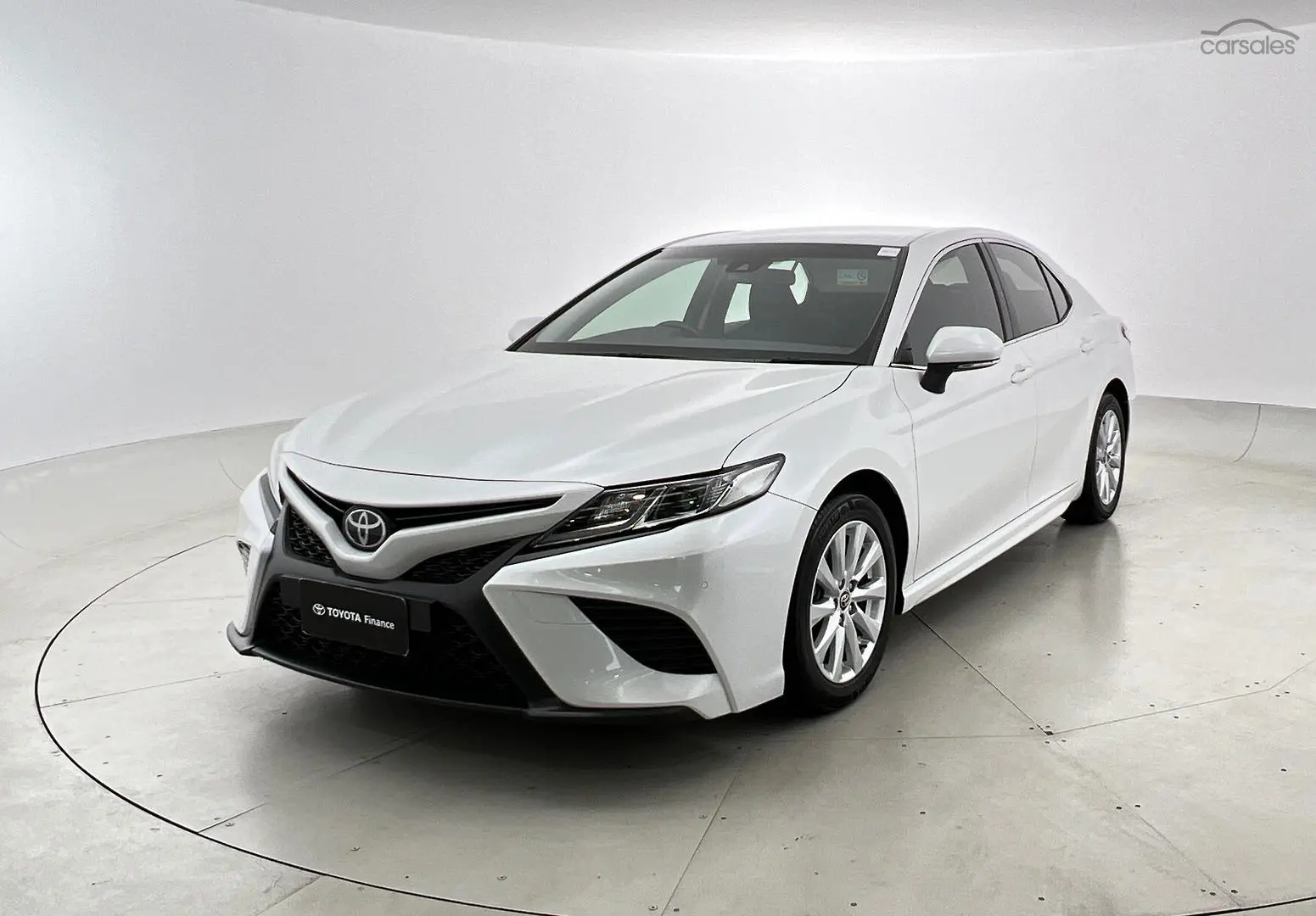 2019 Toyota Camry Image 8