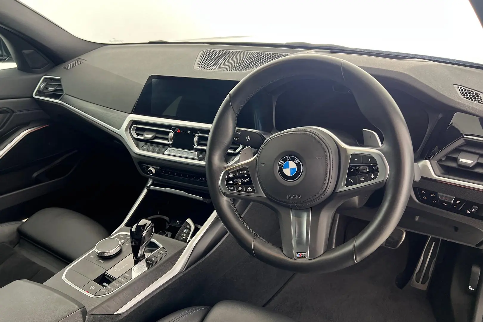 2020 BMW 3 Series Gallery Image 12