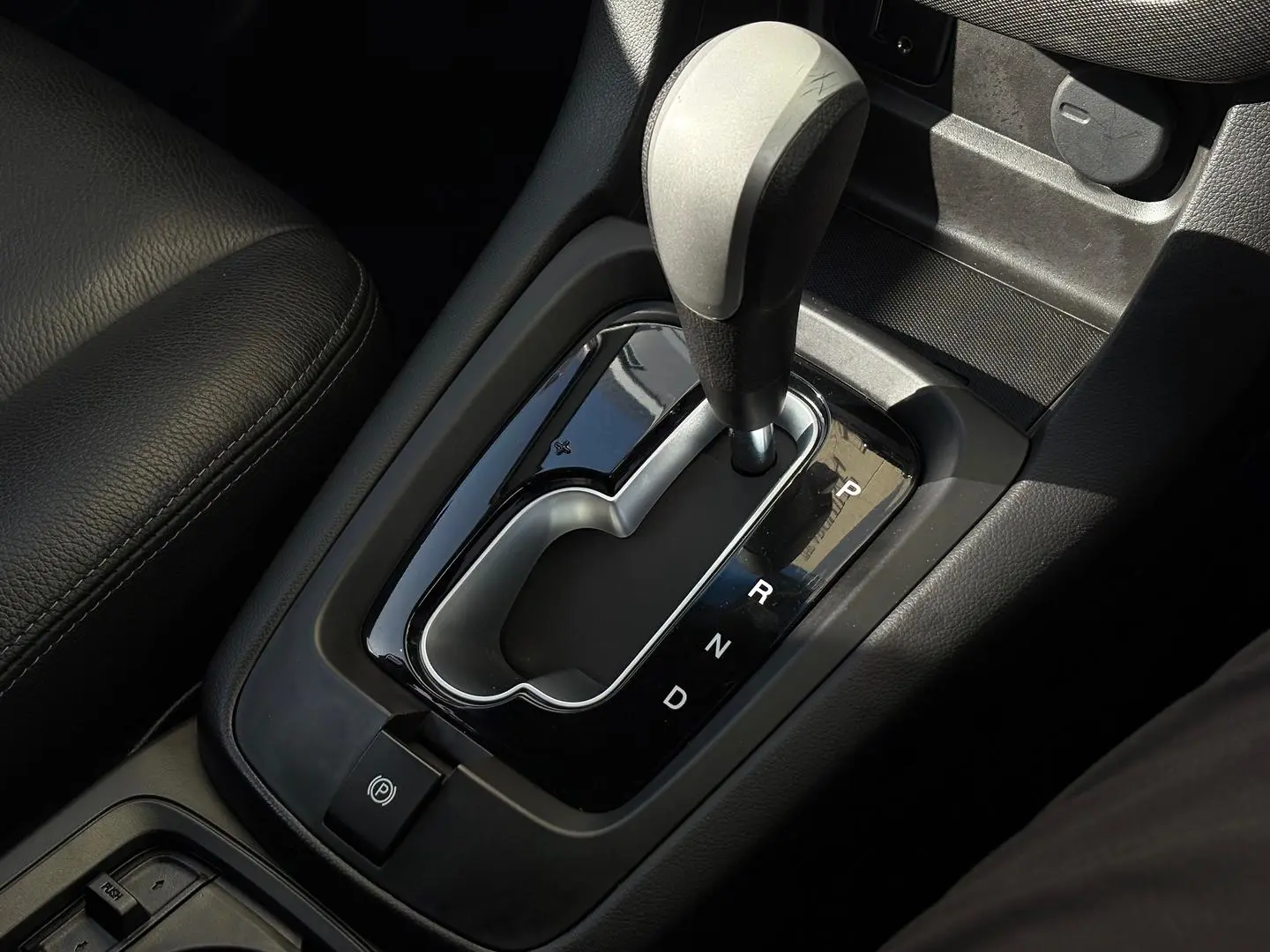 2017 Holden Captiva Gallery Image 25