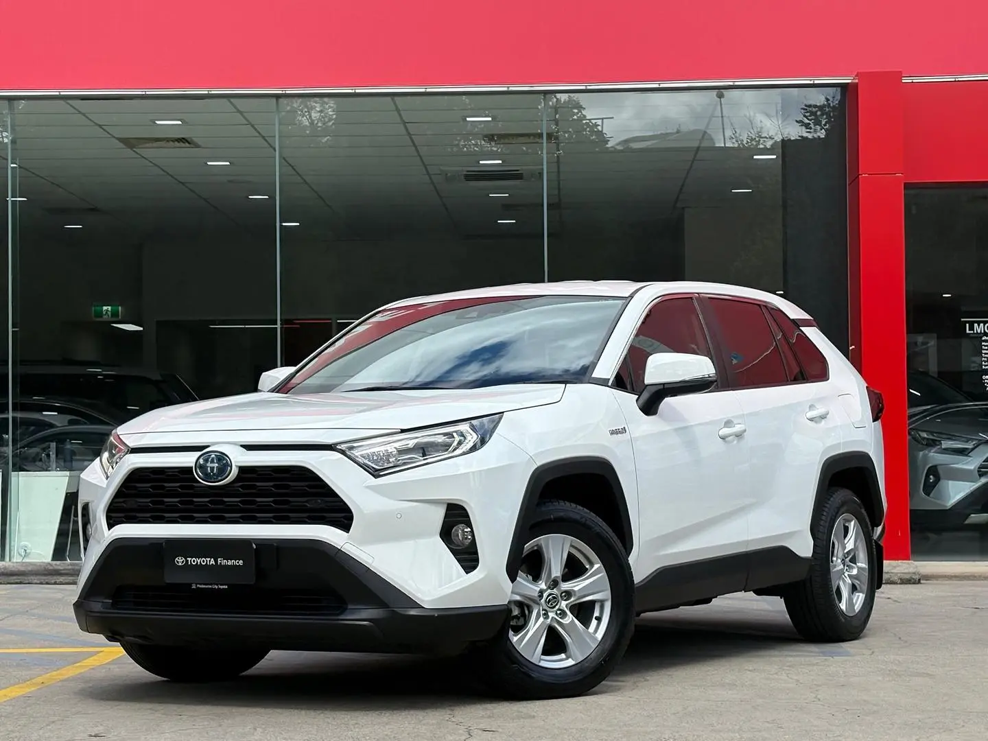 2021 Toyota RAV4 Gallery Image 4