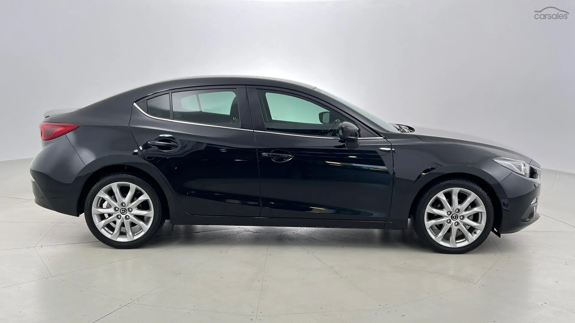 2016 Mazda 3 Image 3
