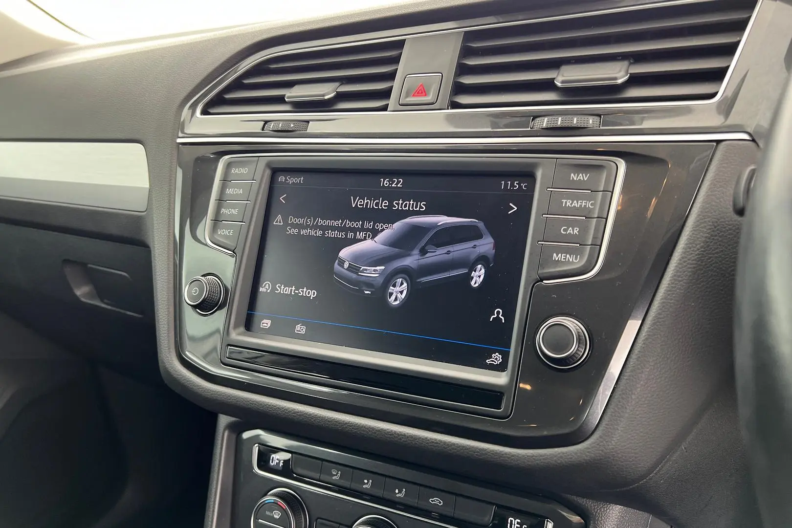 2016 Volkswagen Tiguan Gallery Image 21
