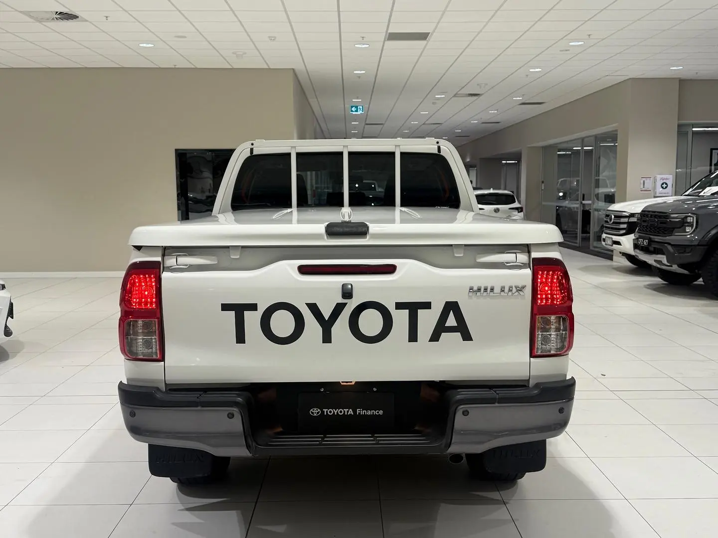 2020 Toyota Hilux Gallery Image 9