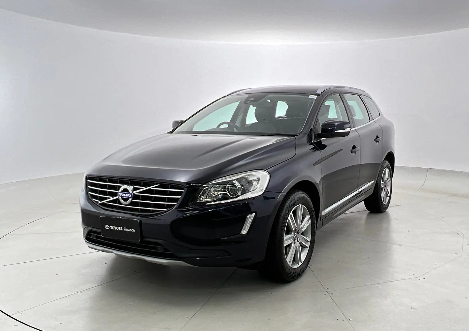 2015 Volvo XC60 Image 8