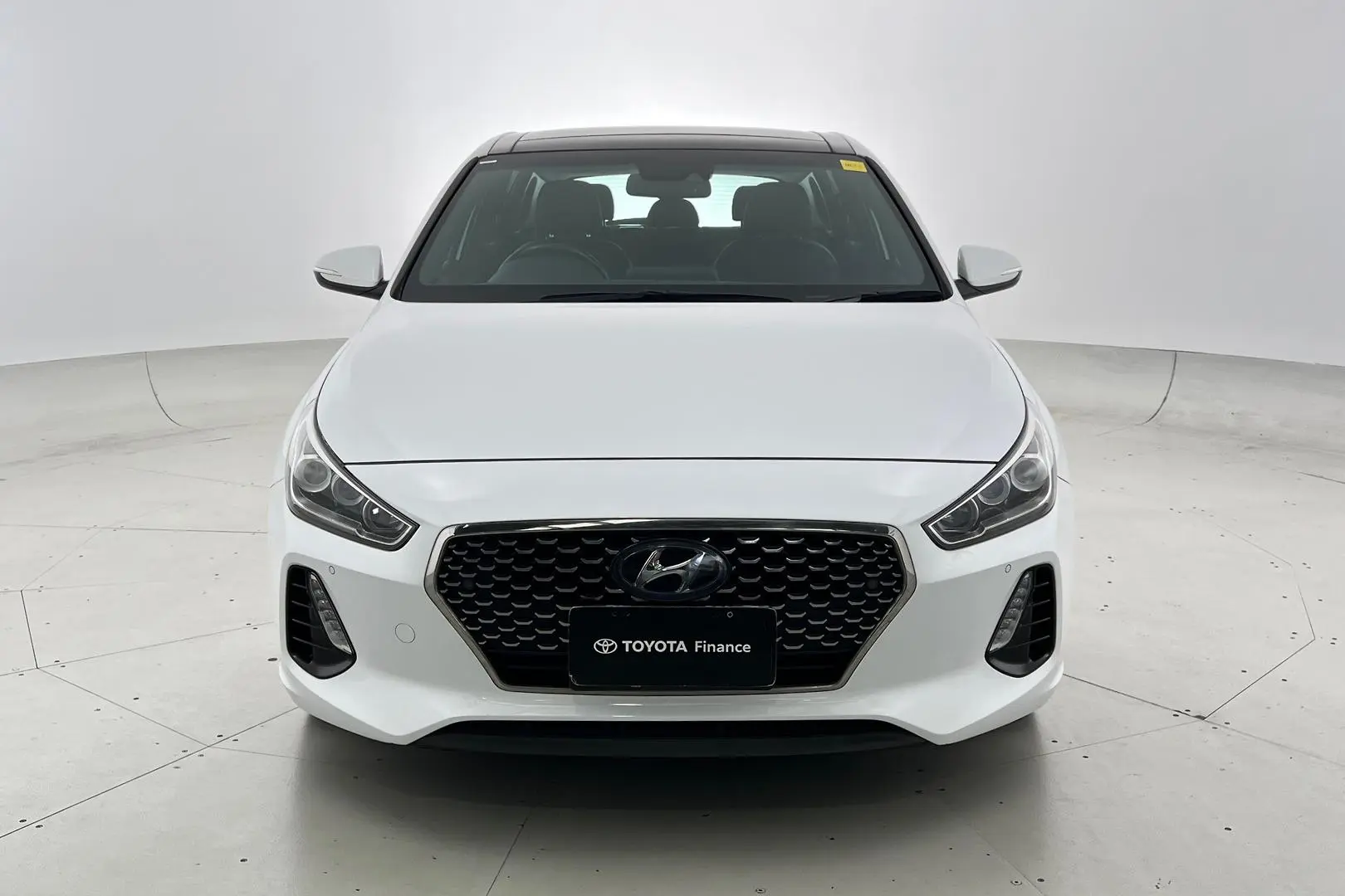 2018 Hyundai i30 Gallery Image 10