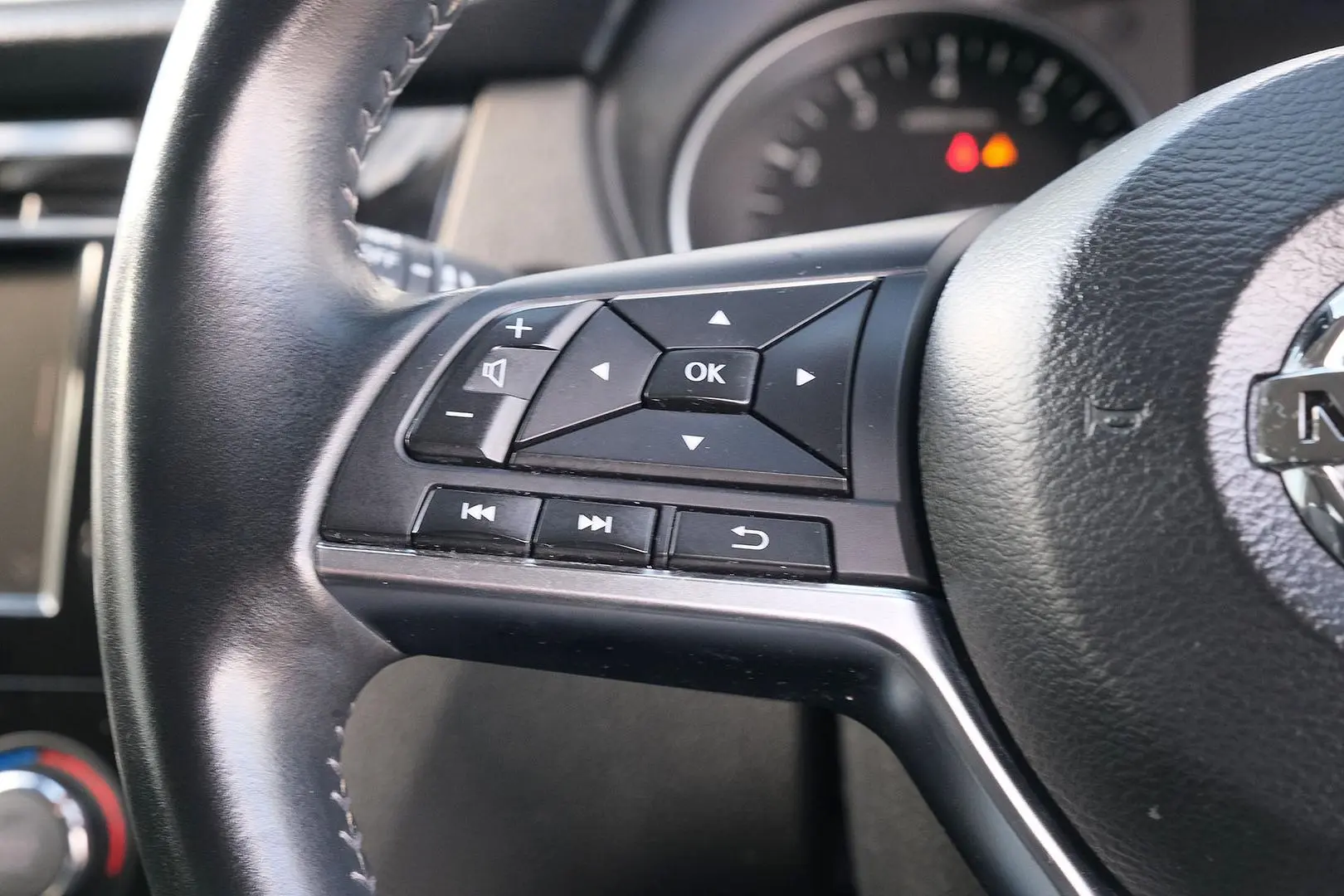 2020 Nissan QASHQAI Gallery Image 15