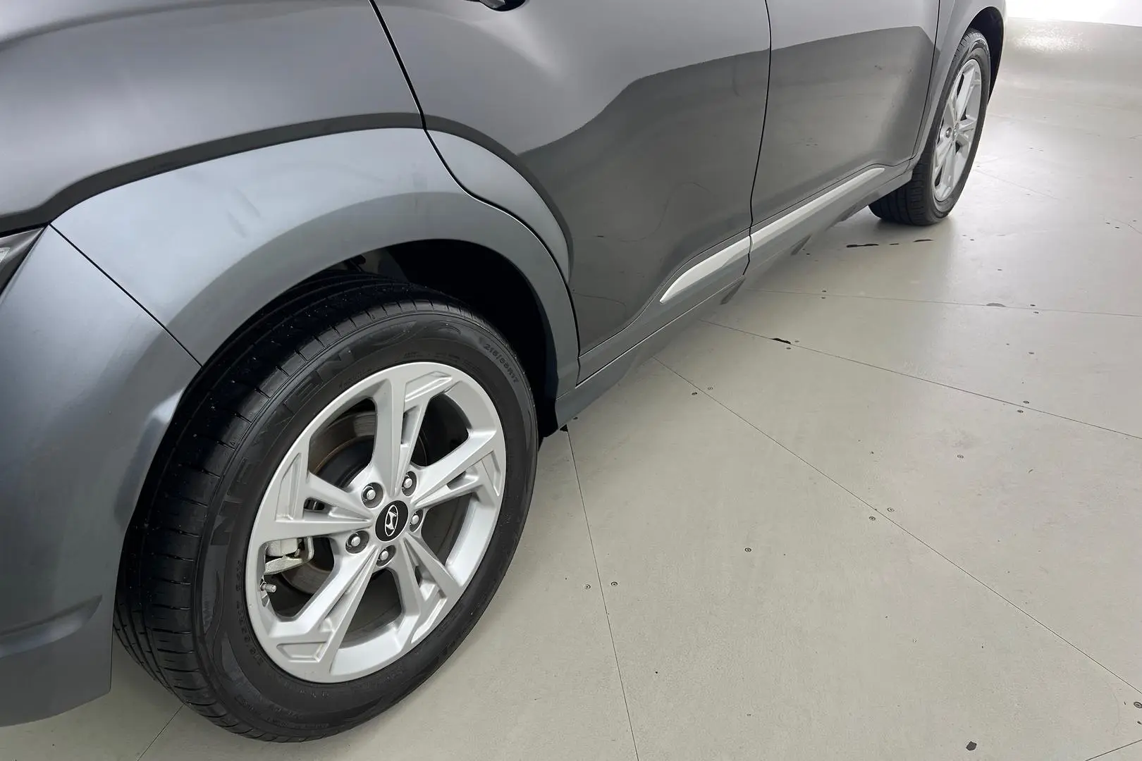 2023 Hyundai Kona Gallery Image 5