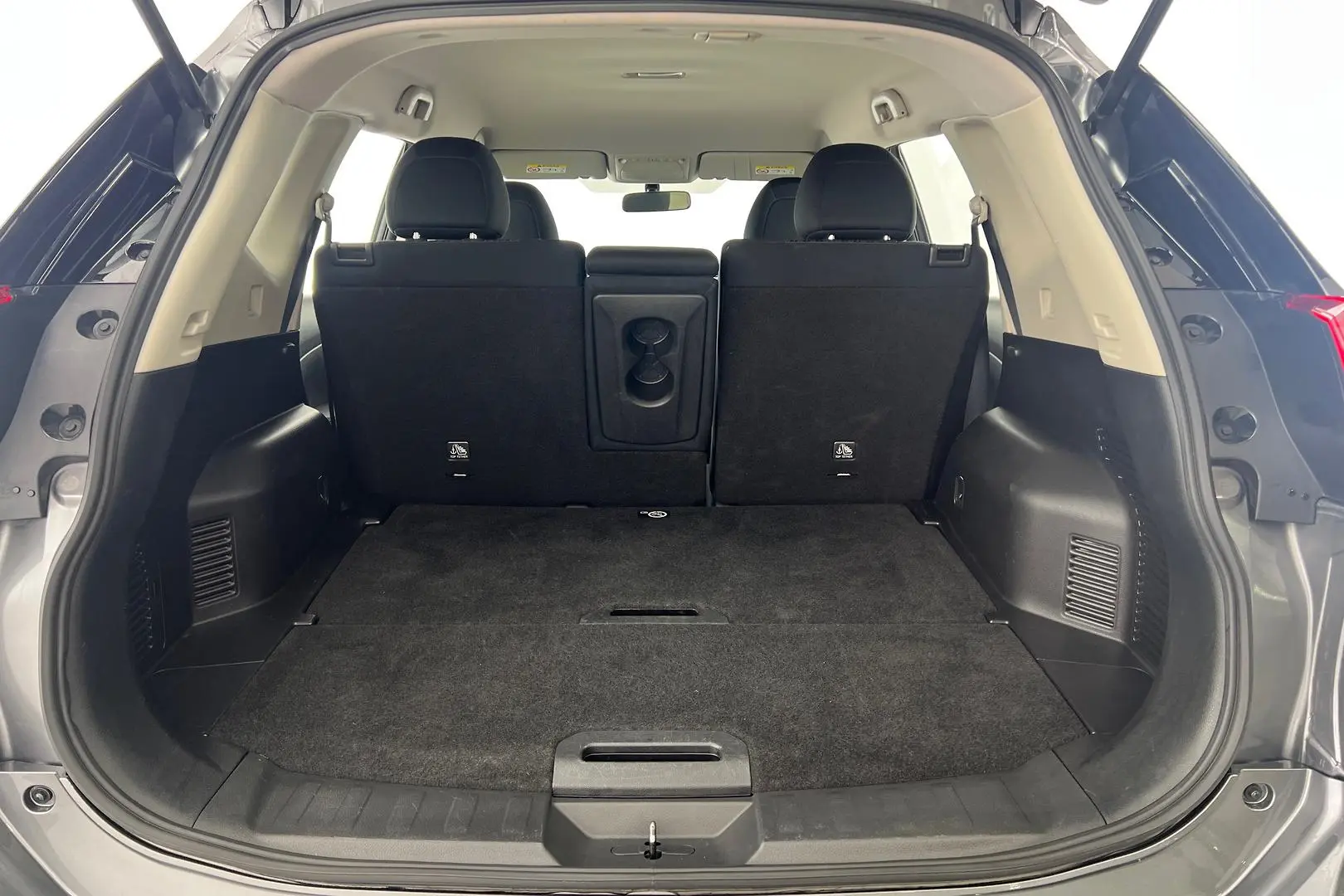 2021 Nissan X-TRAIL Gallery Image 6