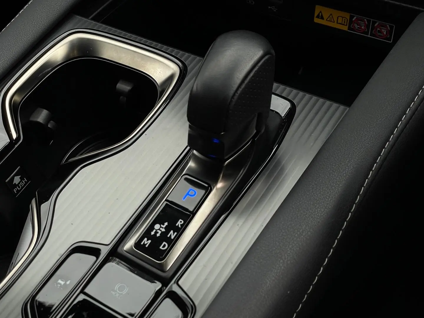 2024 Lexus RX Gallery Image 14