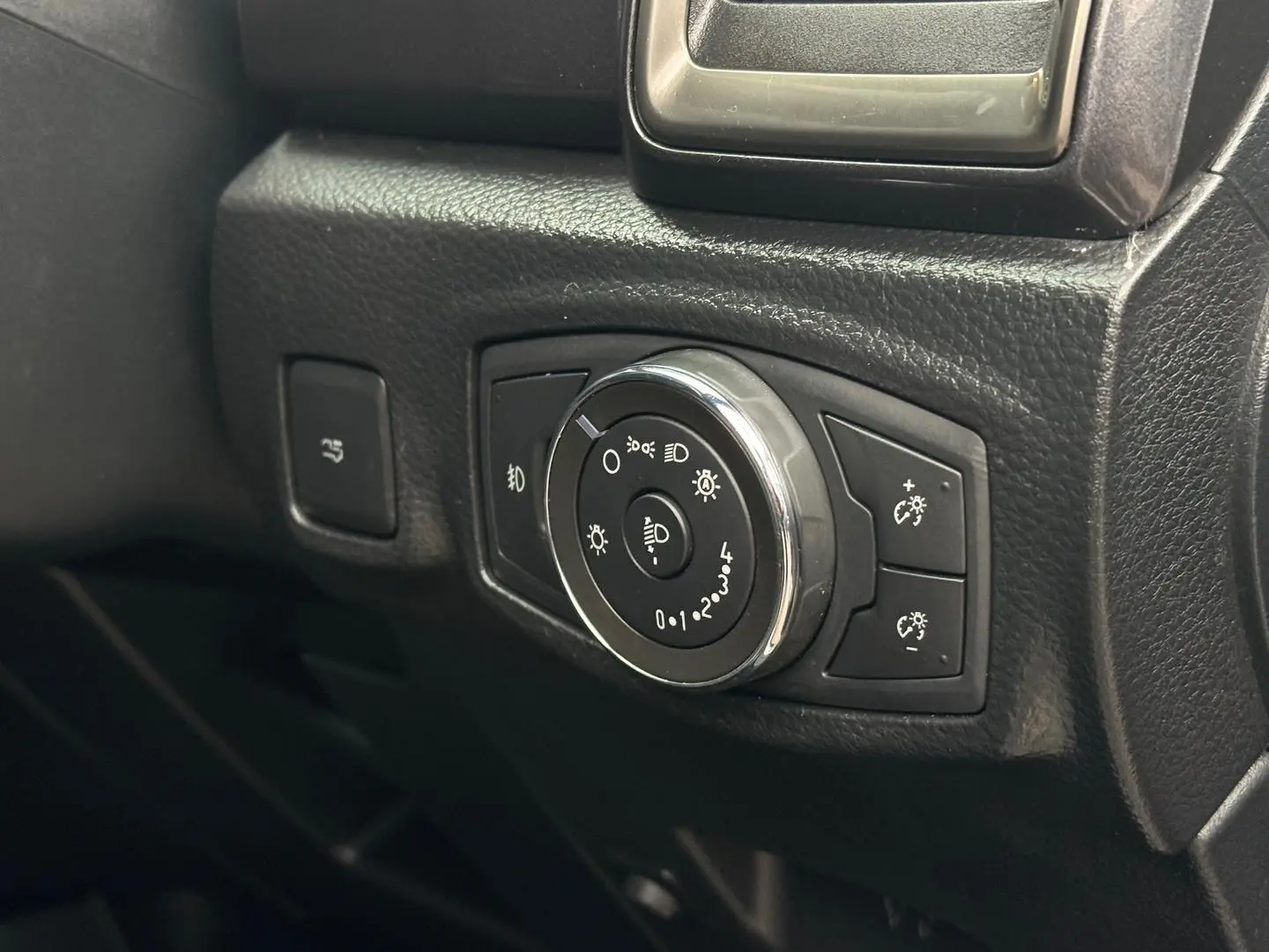 2021 Ford Ranger Gallery Image 15