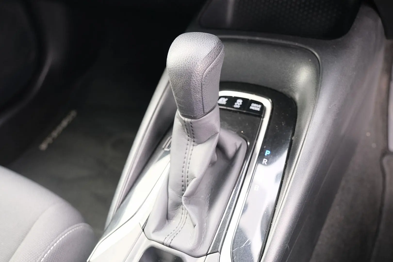 2020 Toyota Corolla Gallery Image 17