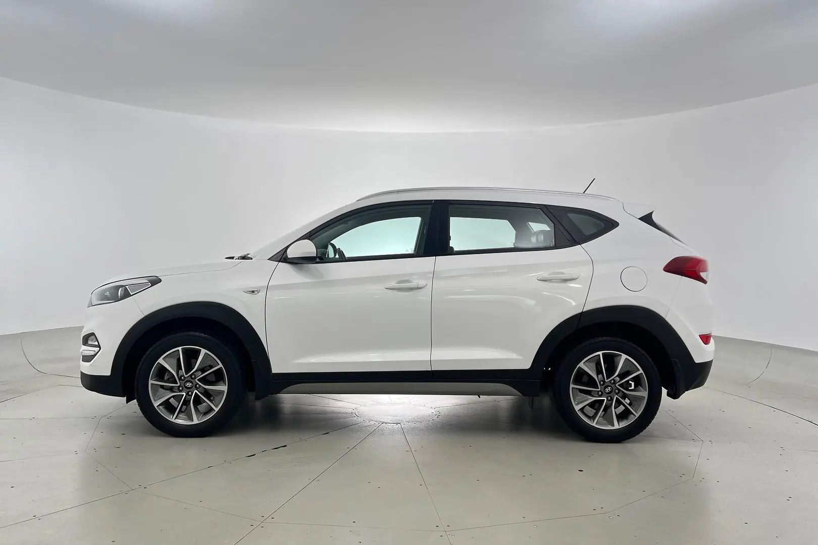 2017 Hyundai Tucson Gallery Image 7