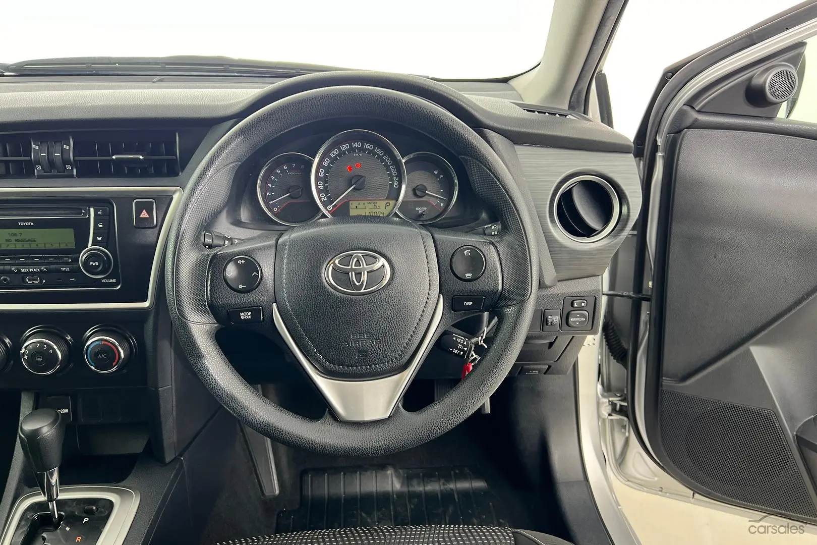 2014 Toyota Corolla Image 16