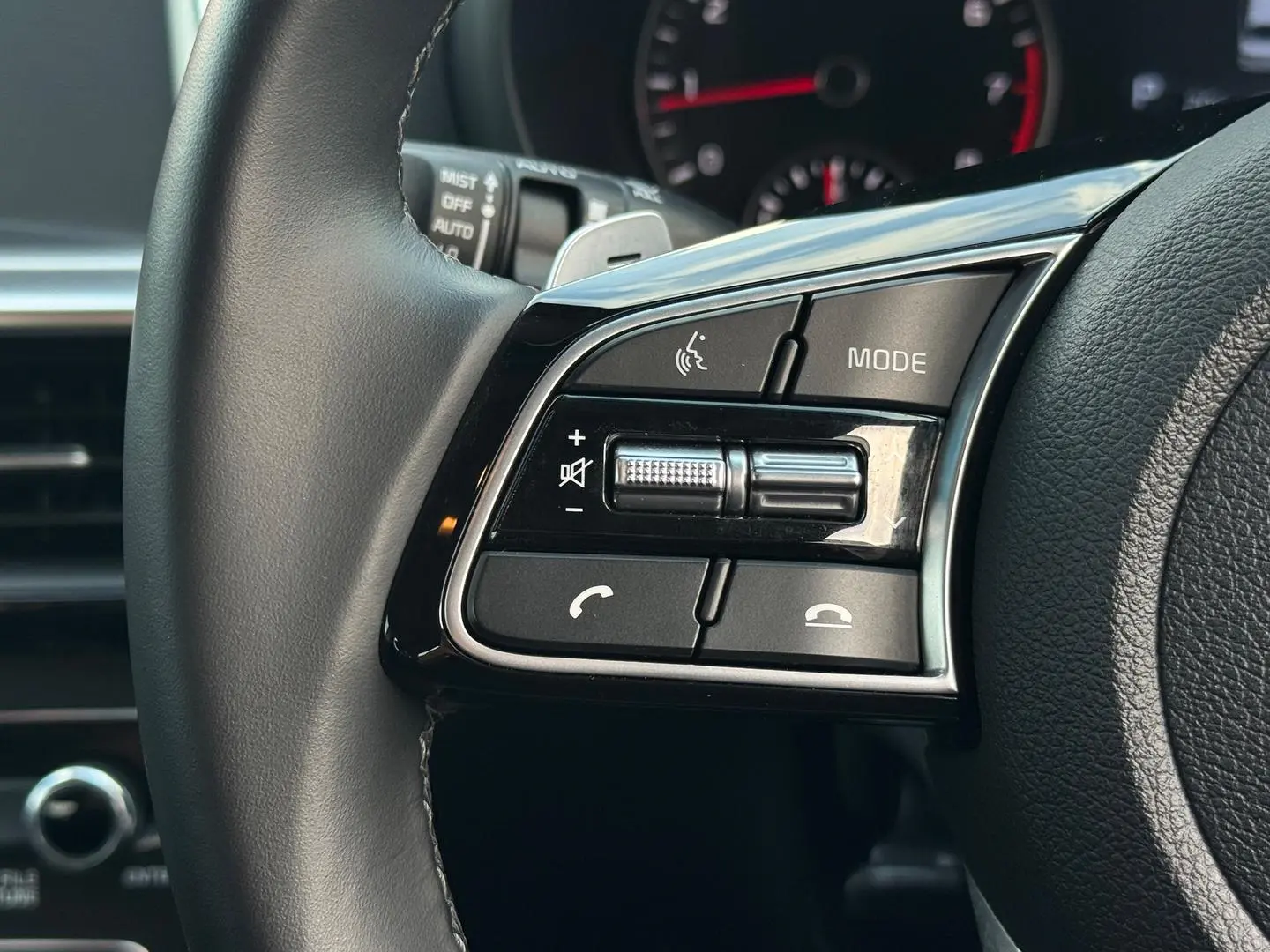 2020 Kia Optima Gallery Image 19