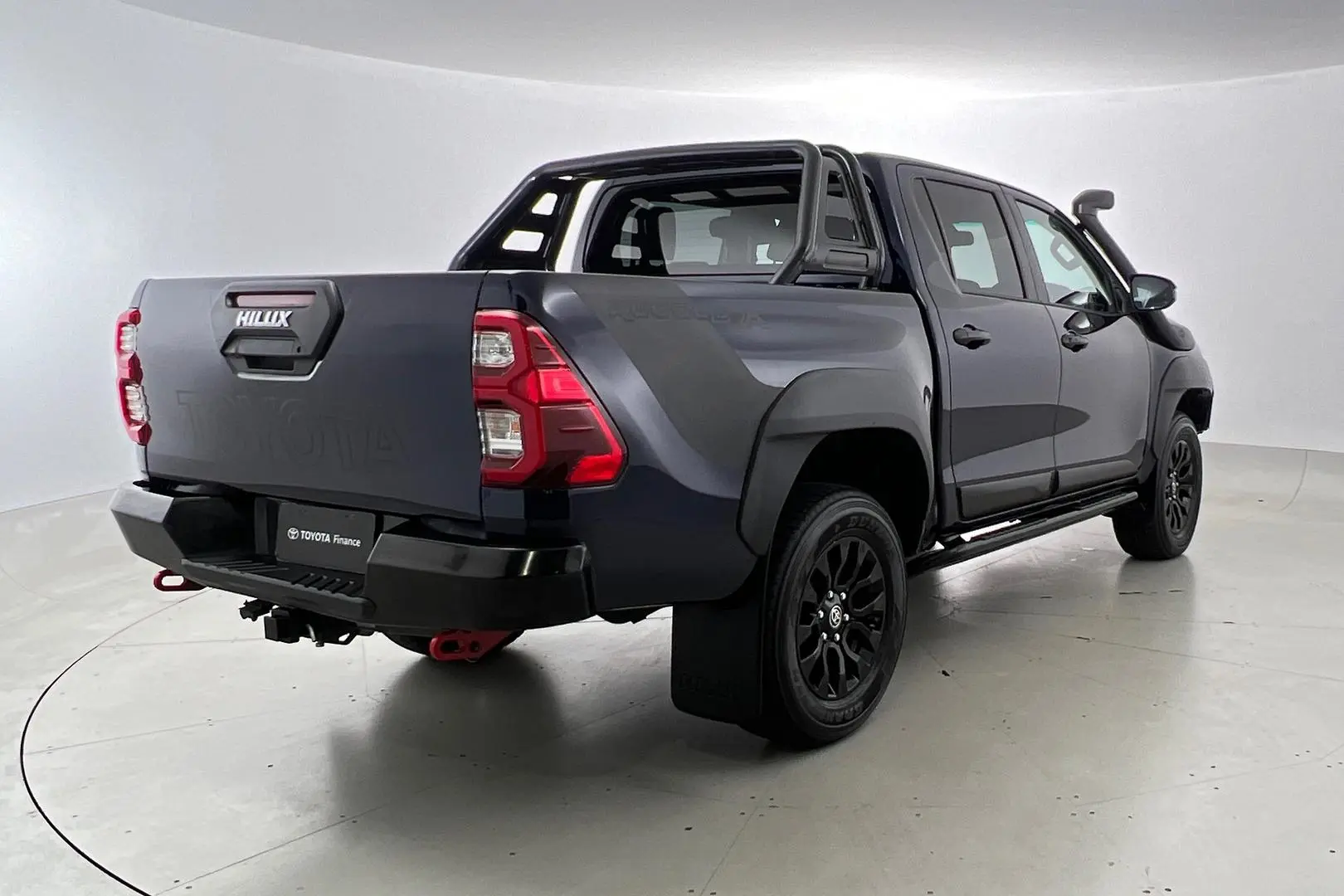 2022 Toyota Hilux Gallery Image 4