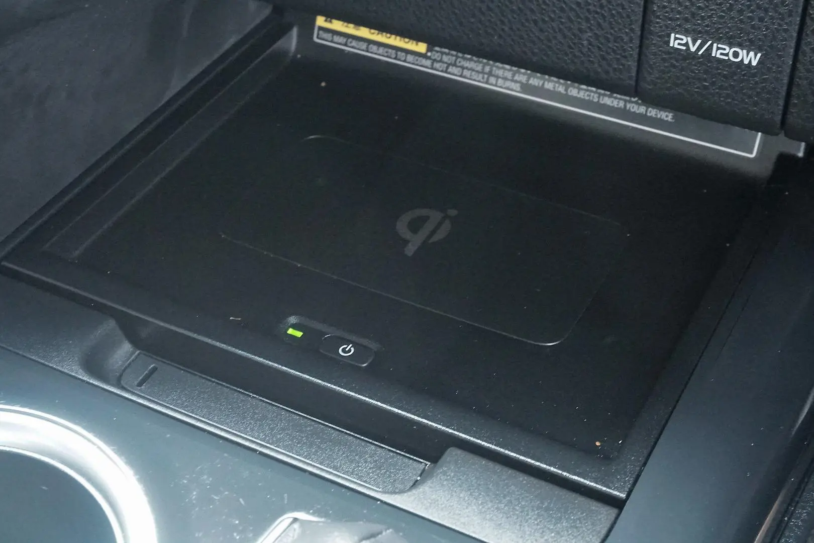 2018 Toyota Camry Gallery Image 16
