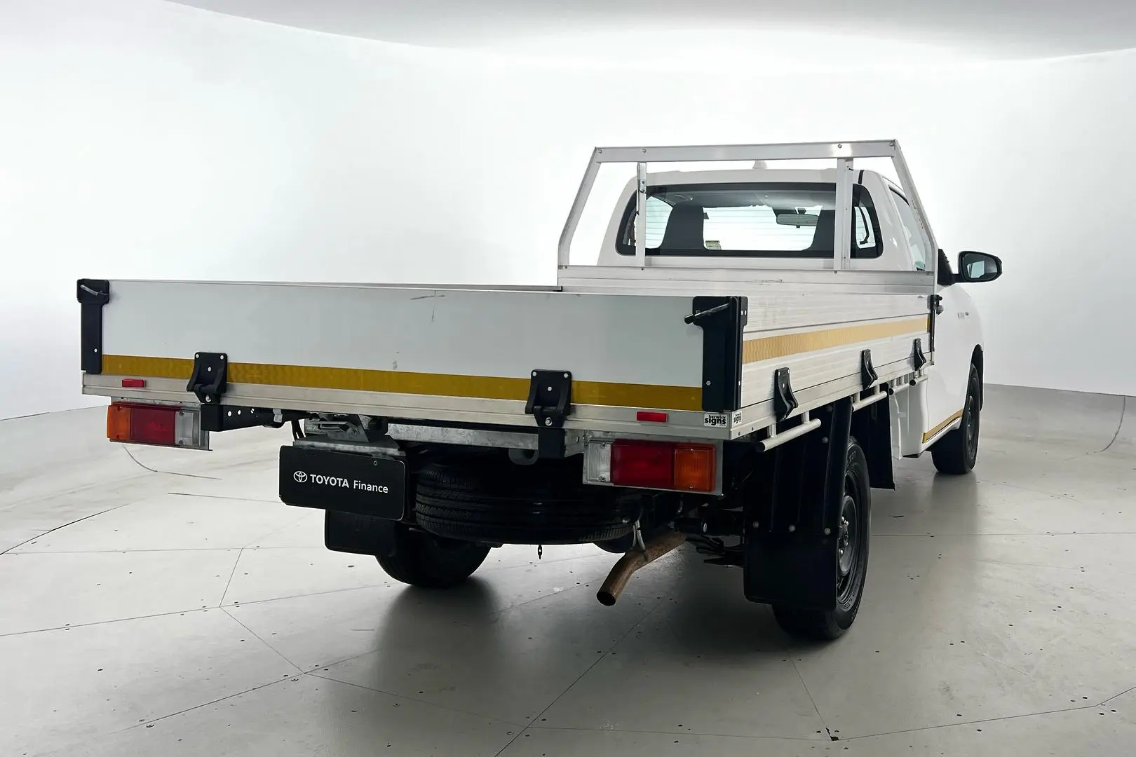 2022 Toyota Hilux Gallery Image 4